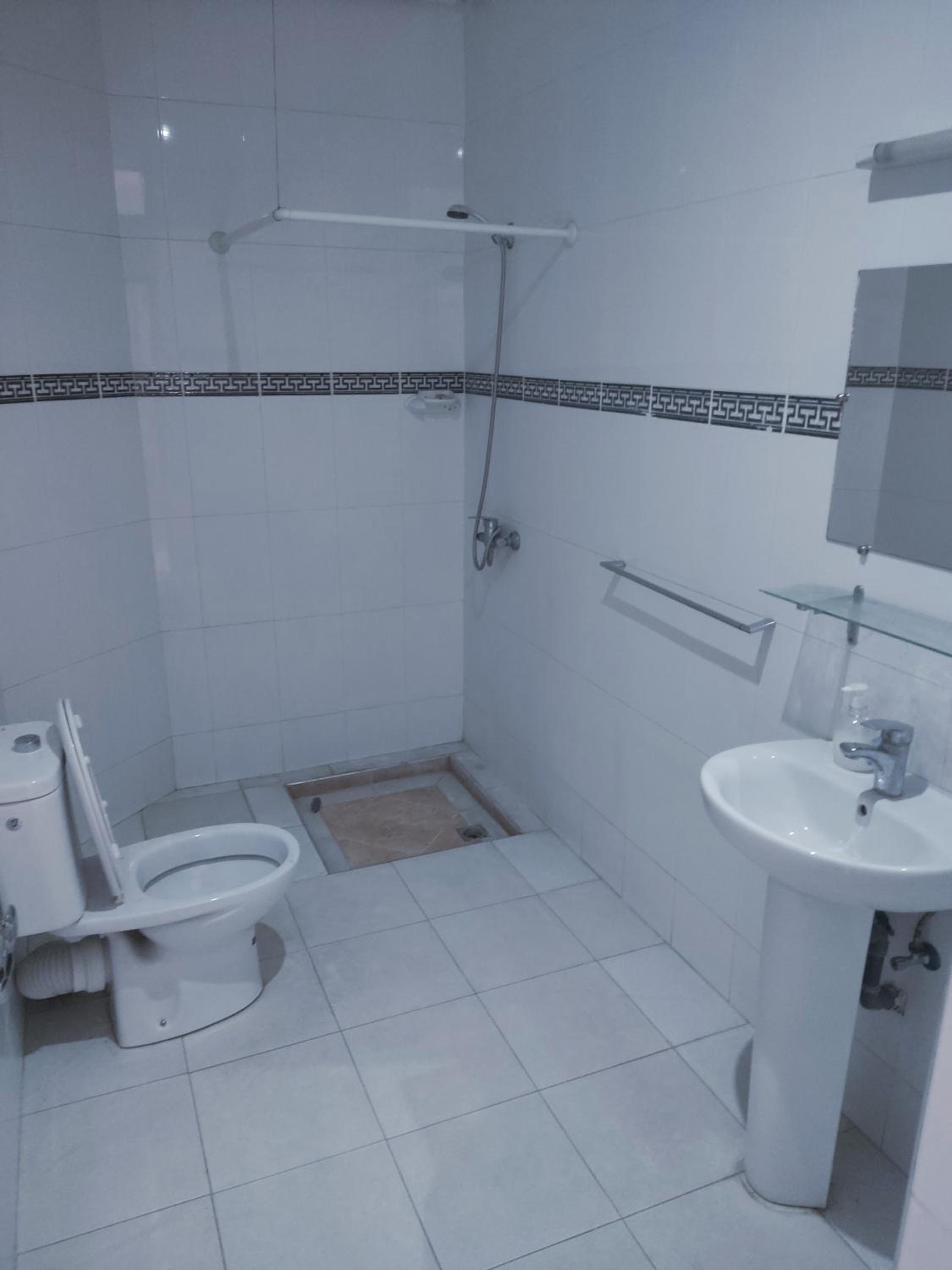 Standard Double or Twin Room - Photo 4