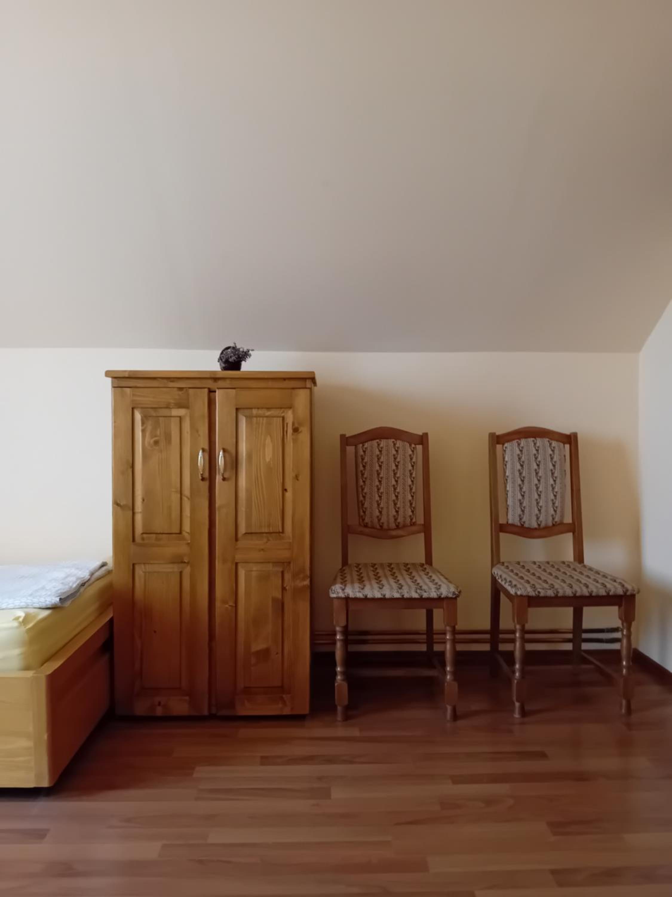 Triple Room with Shared Bathroom photo 3