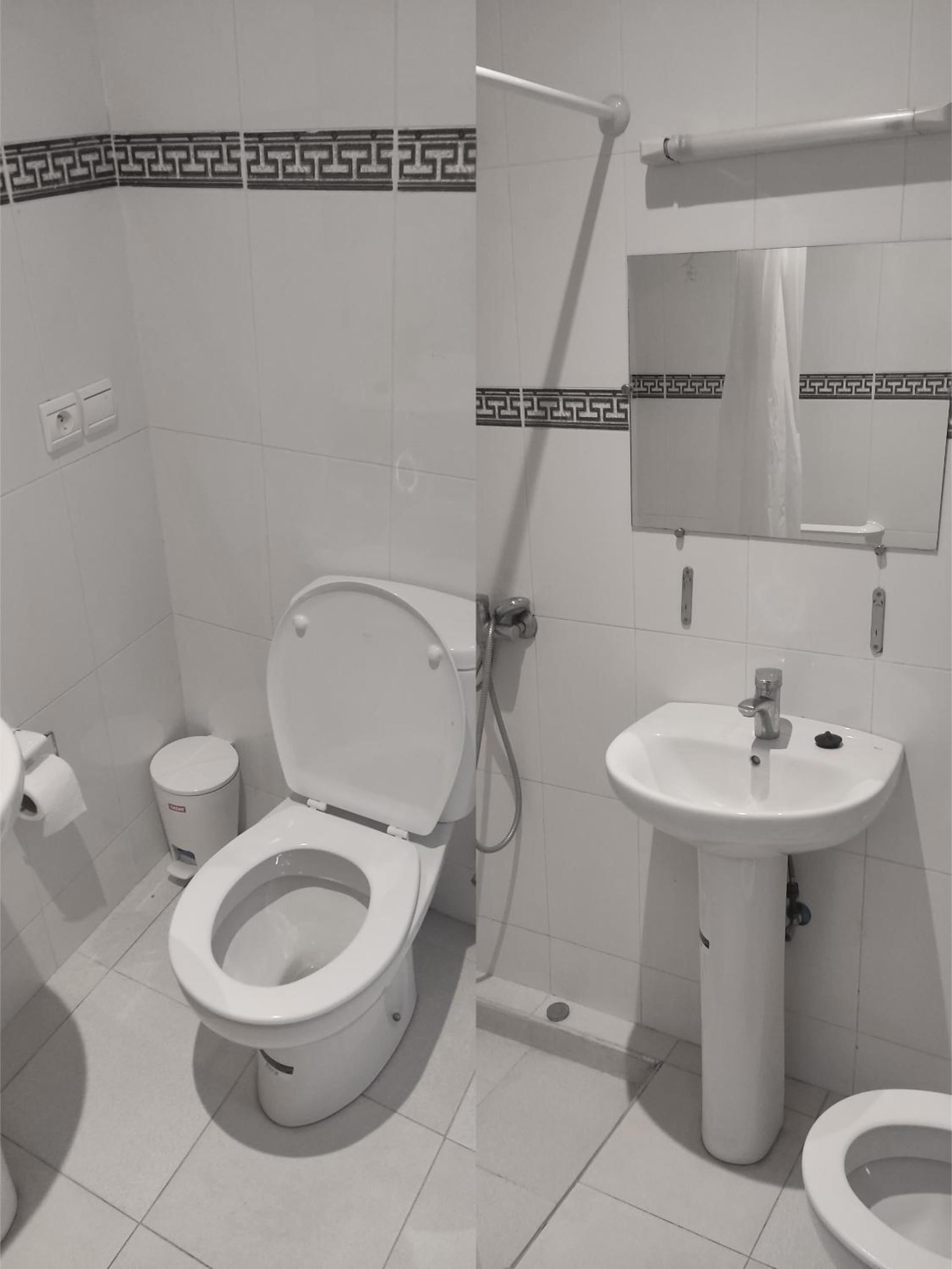 Standard Double Room - Photo 8