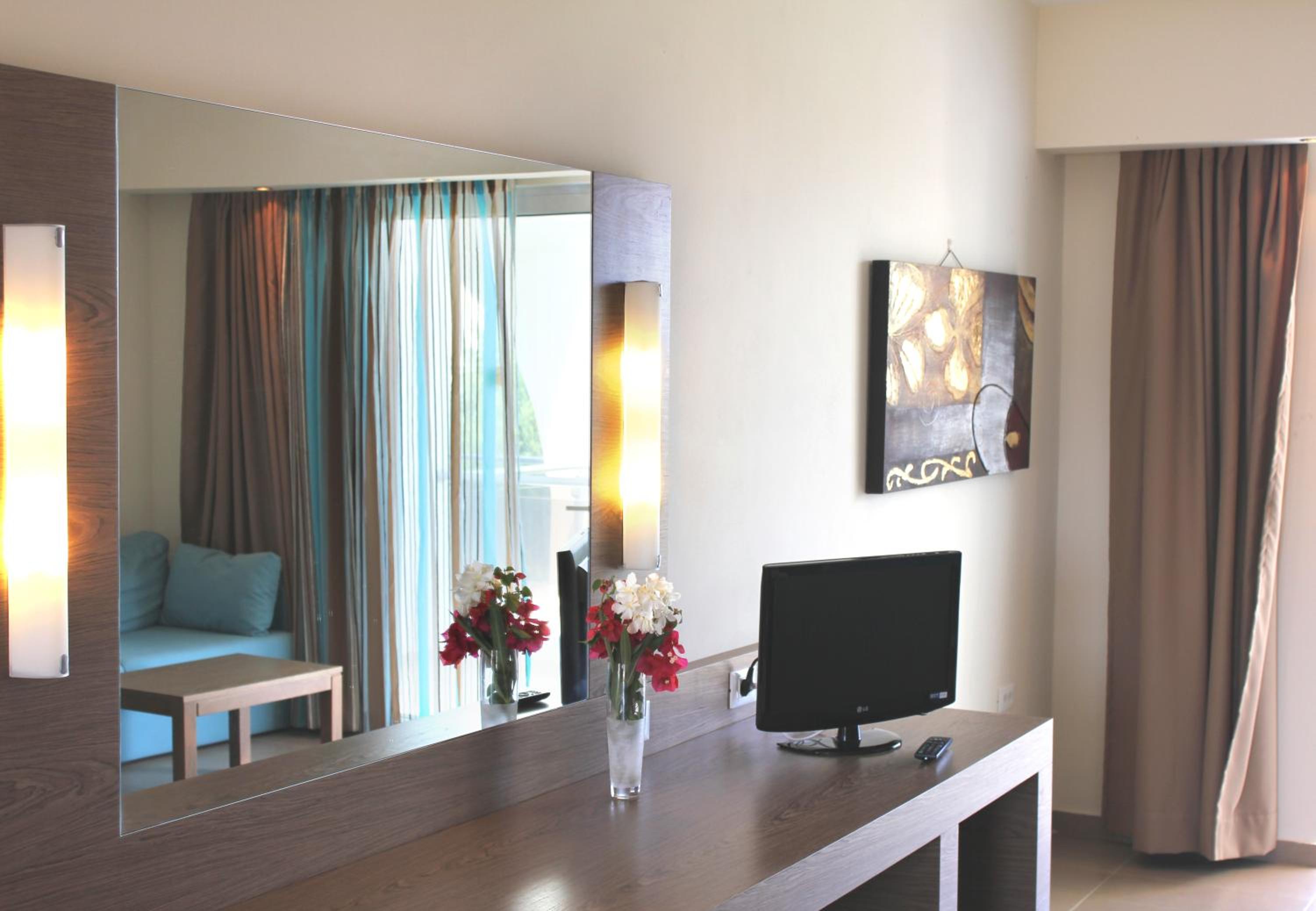 Studio with Balcony