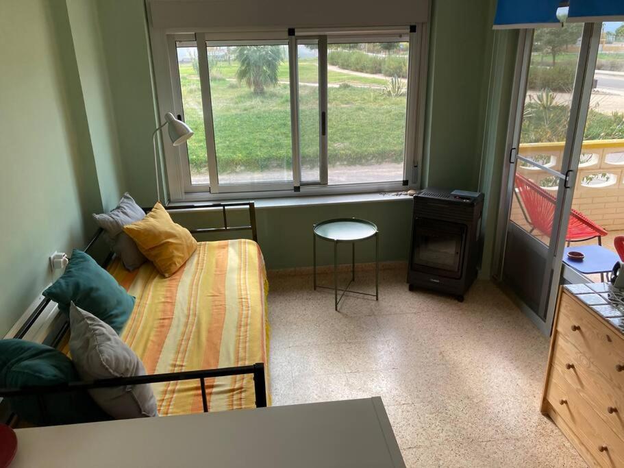One-Bedroom Apartment photo 3