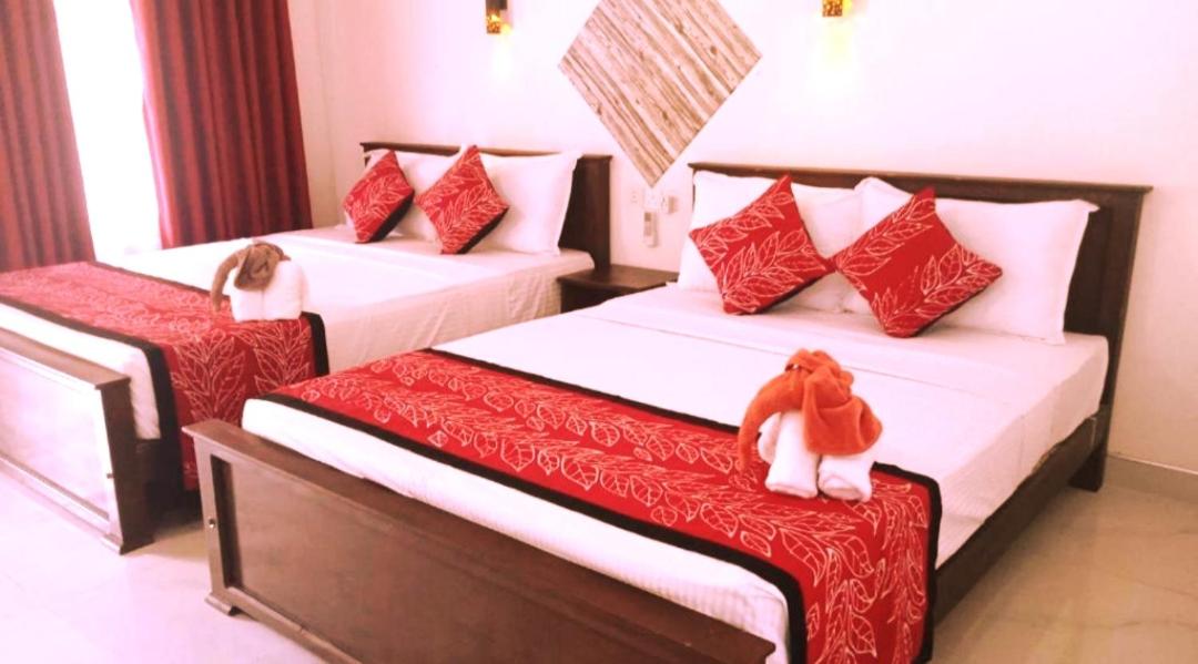 Large Double or Twin Room photo 2