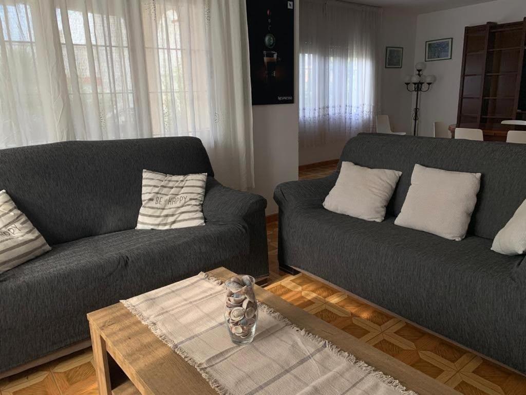 Casa de cuatro habitaciones