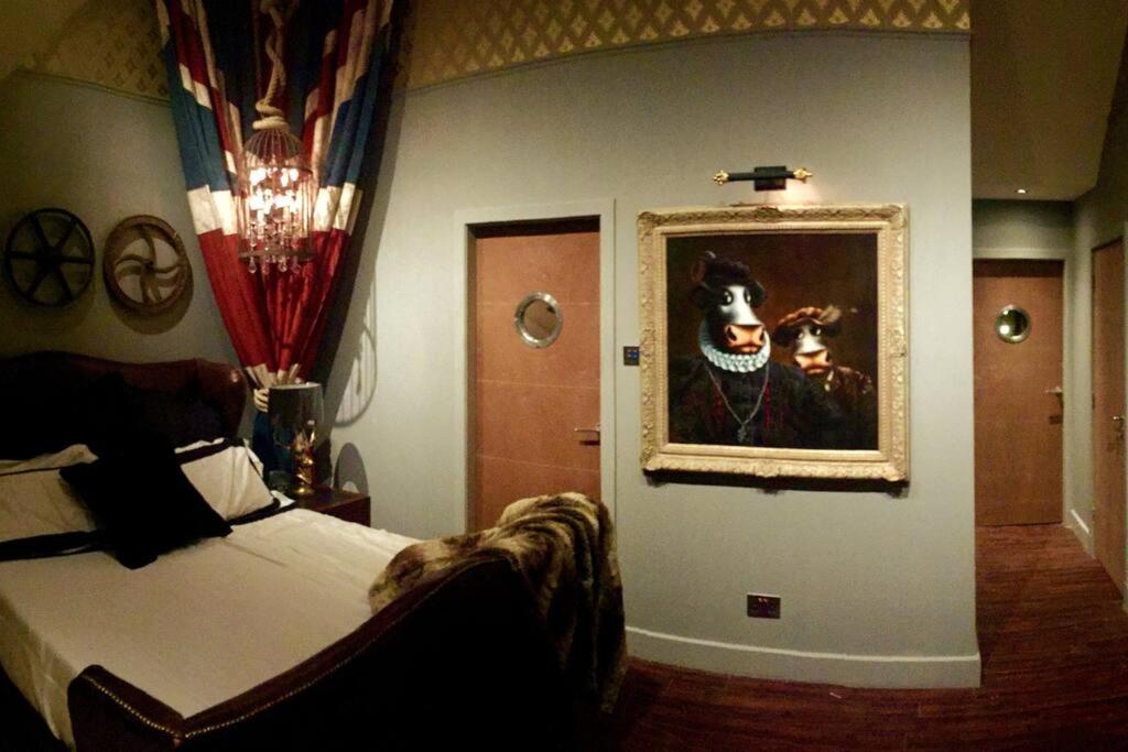 Four-Bedroom House photo 1