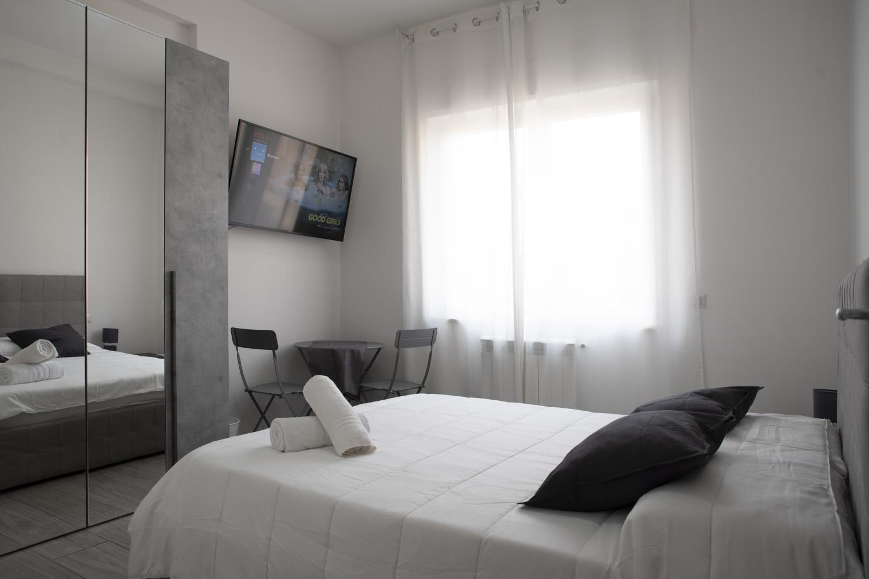 Double Room with Private External Bathroom