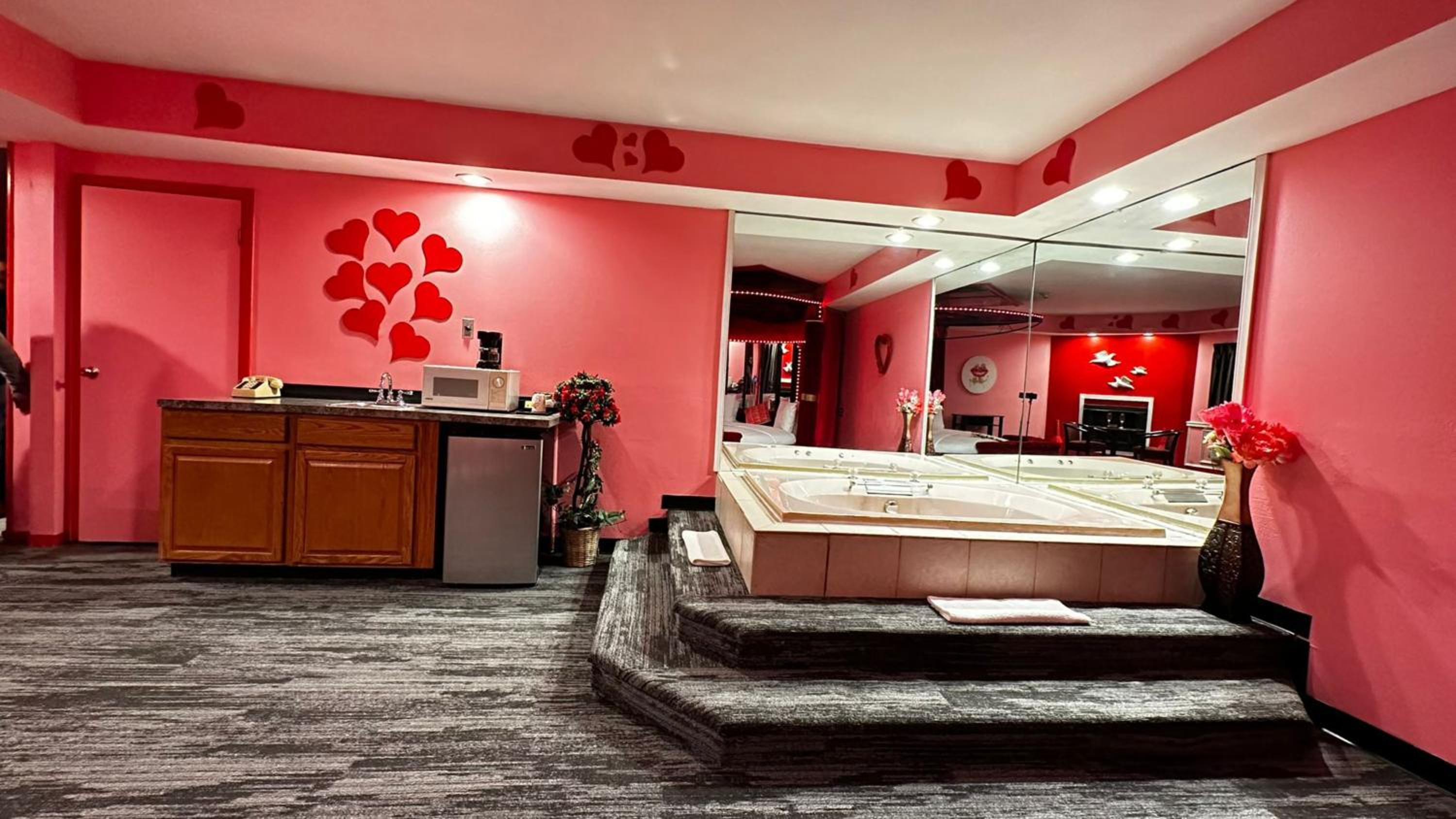 Superior Suite - Photo 1