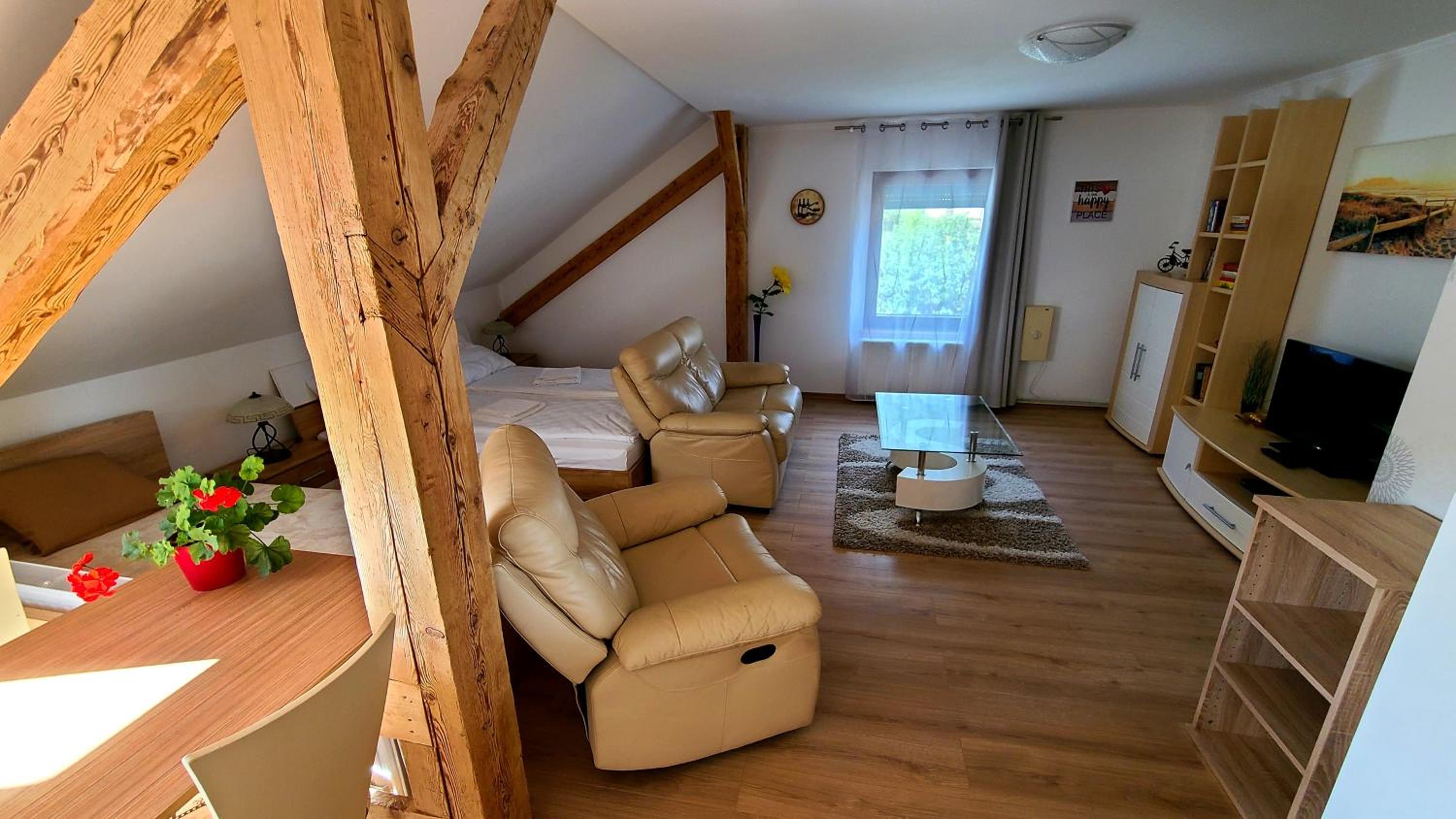 Double Room with Private Bathroom photo 1