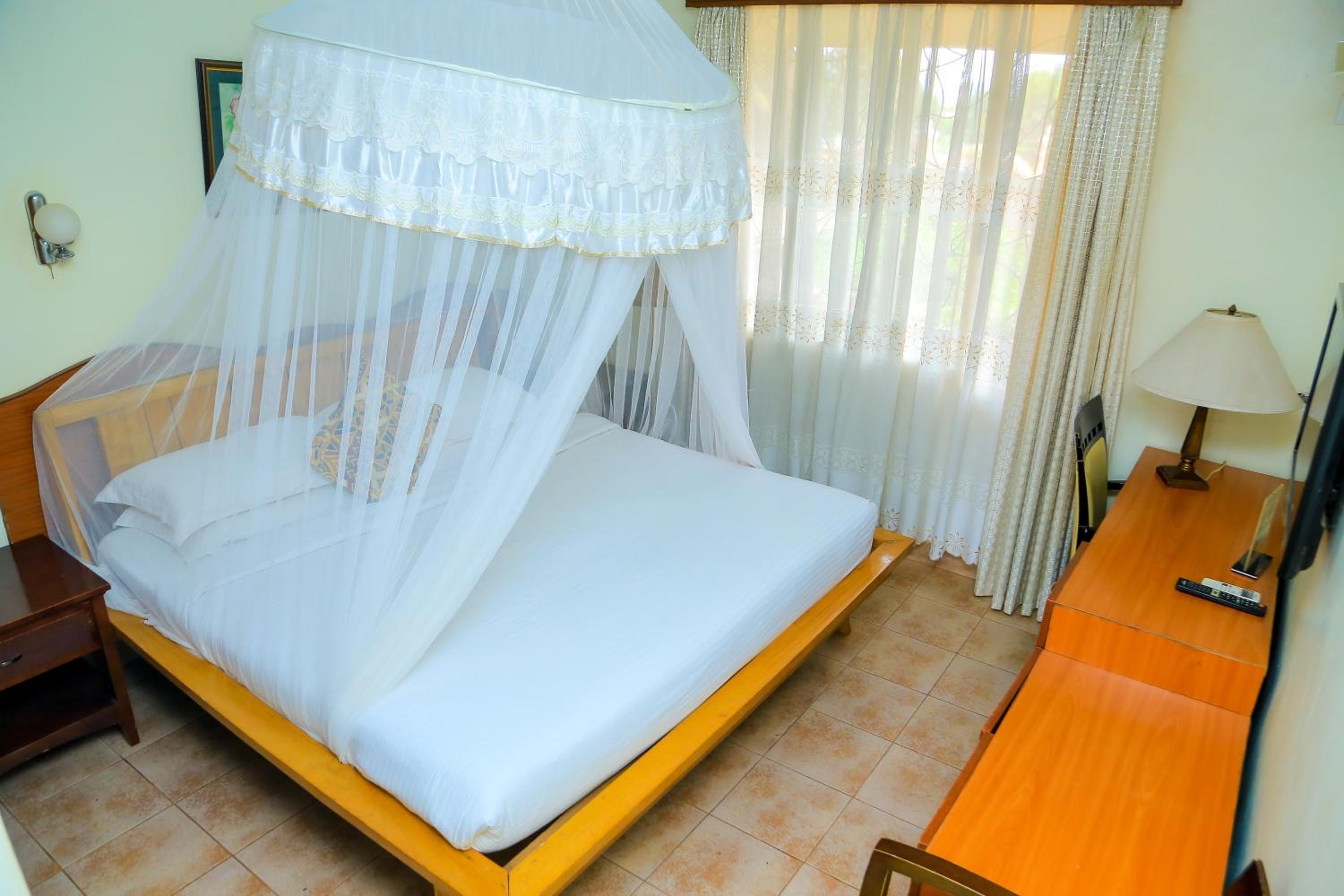 Budget Double Room photo 3