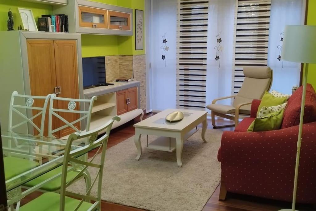 Three-Bedroom Apartment photo 3