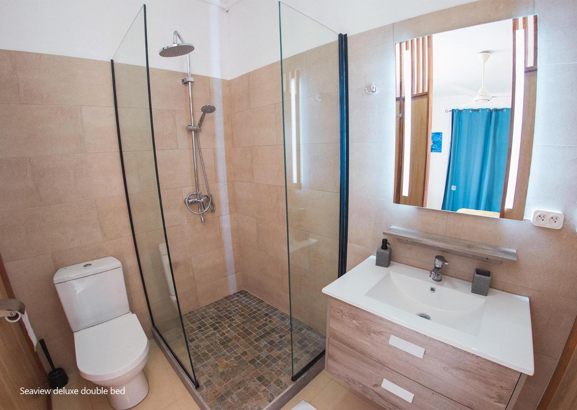 Deluxe Double Room with Sea View photo 2
