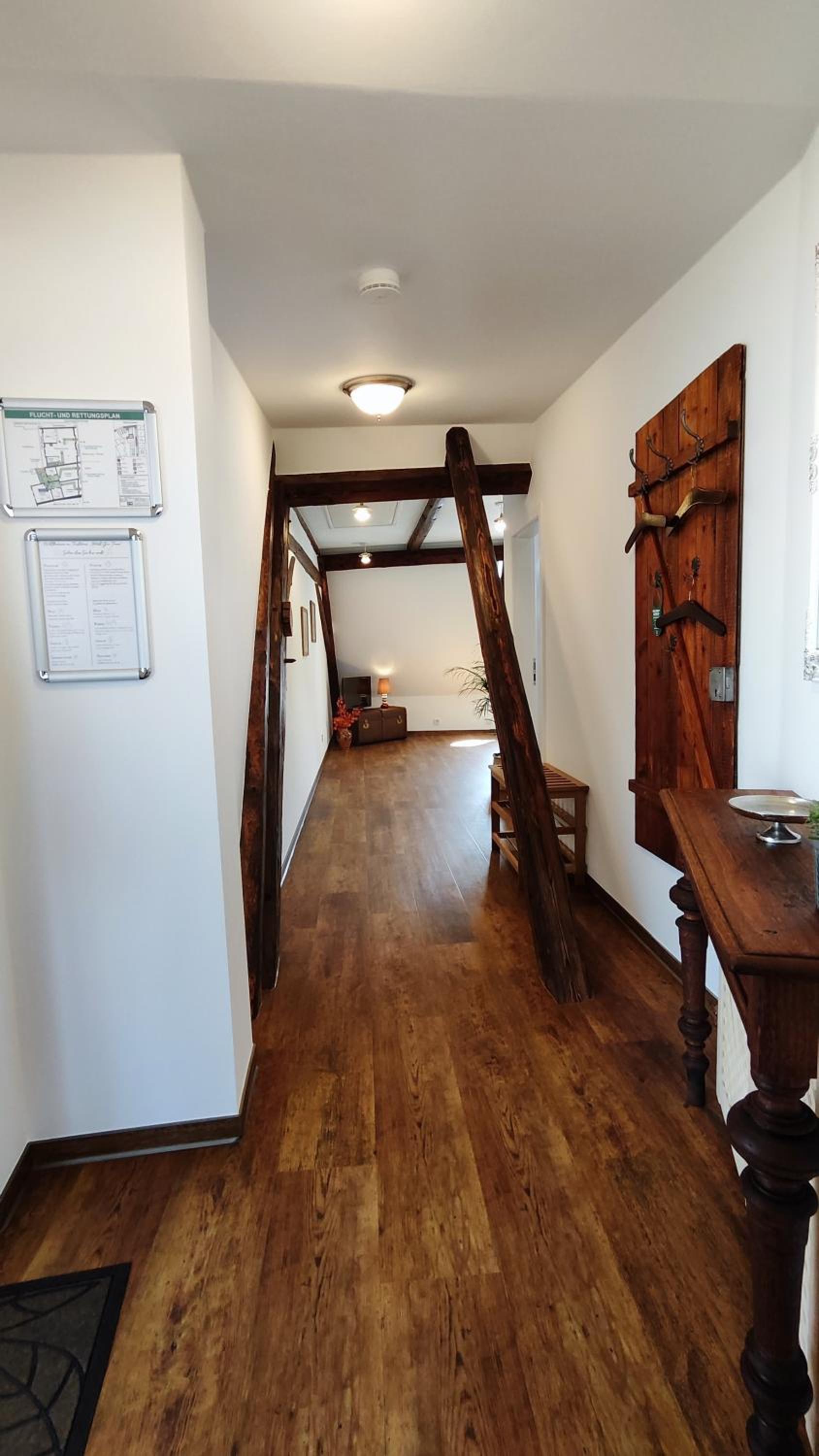 Large Double Room photo 2