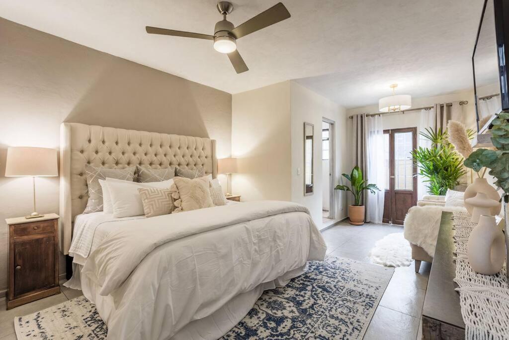 One-Bedroom House photo 1
