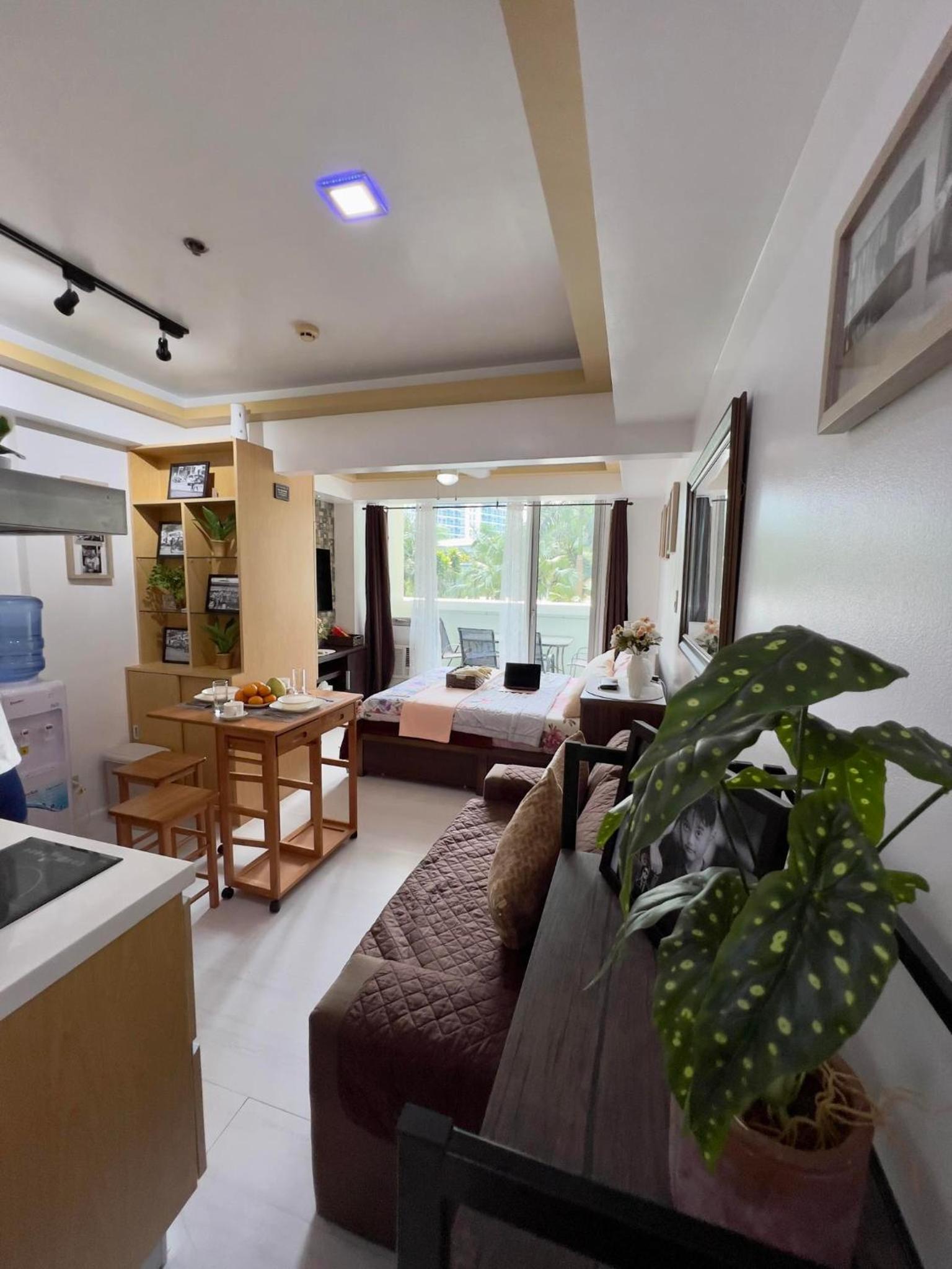 Studio With Garden View