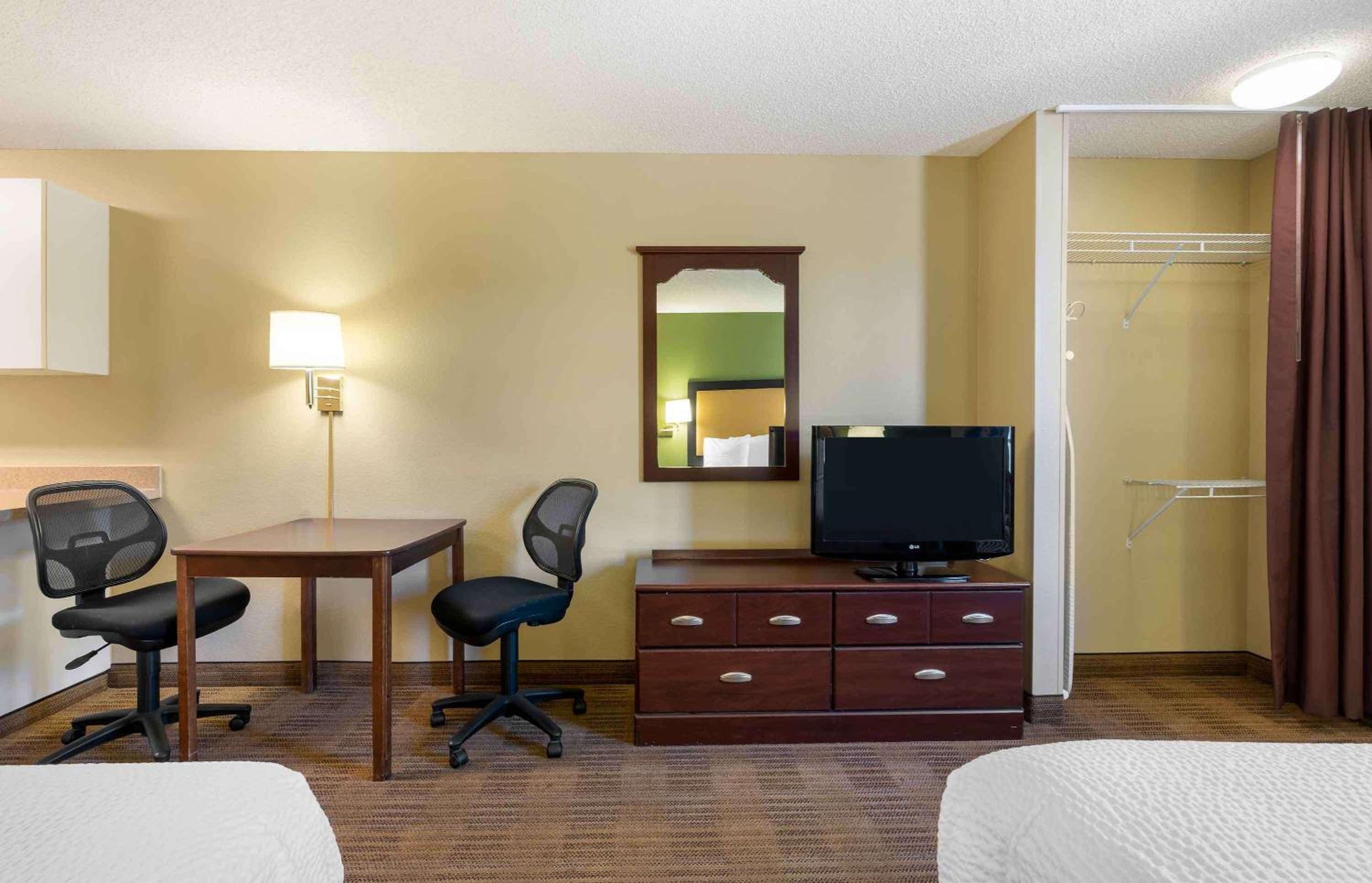Studio with 2 Double Beds - Non-Smoking - Photo 8