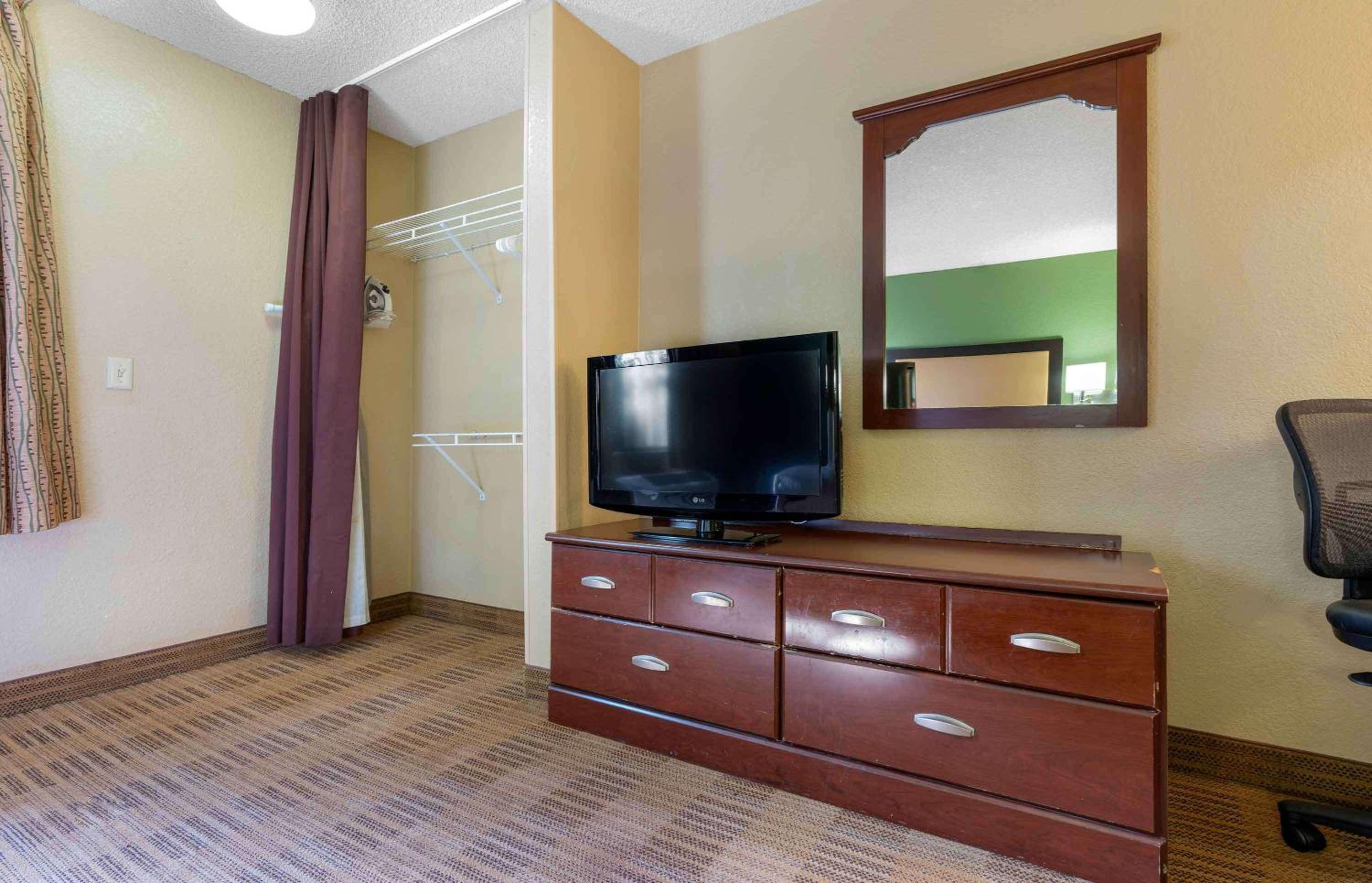 Studio with 2 Double Beds - Non-Smoking - Photo 7