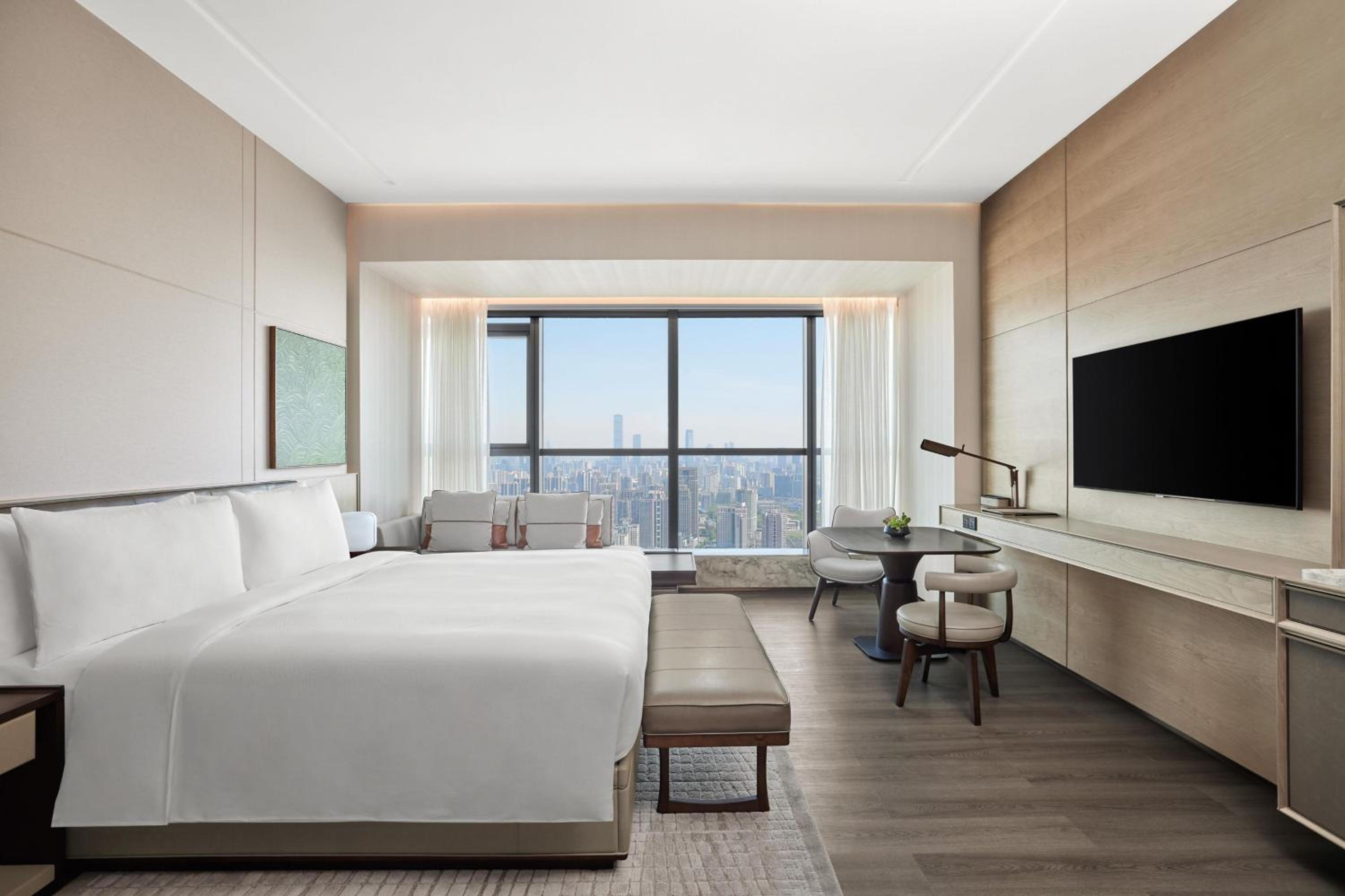 King Room with Skyline View - Photo 2
