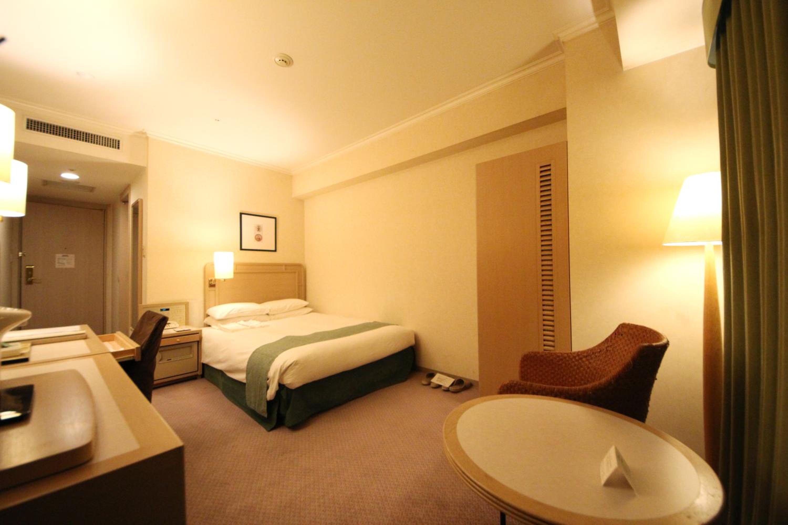 Single Room - Non-Smoking - Photo 1