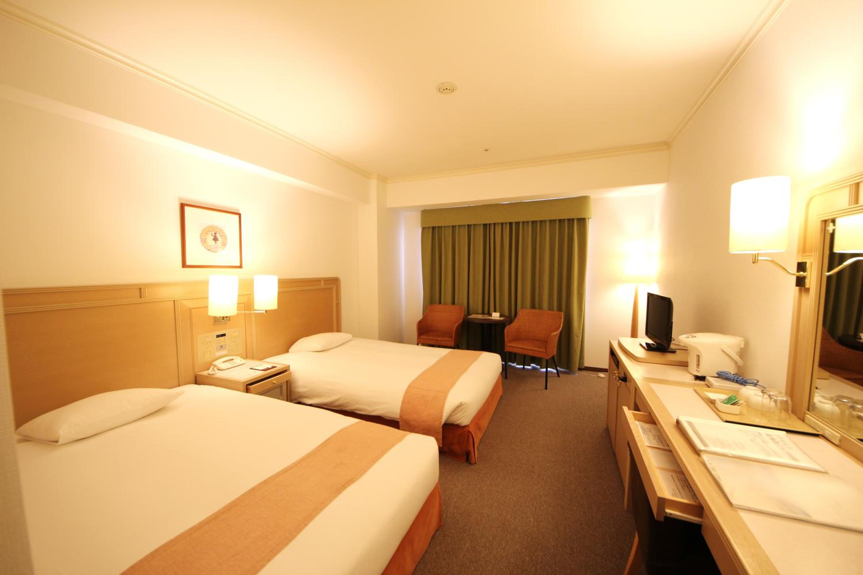 Standard Twin Room - Non-Smoking - Photo 2