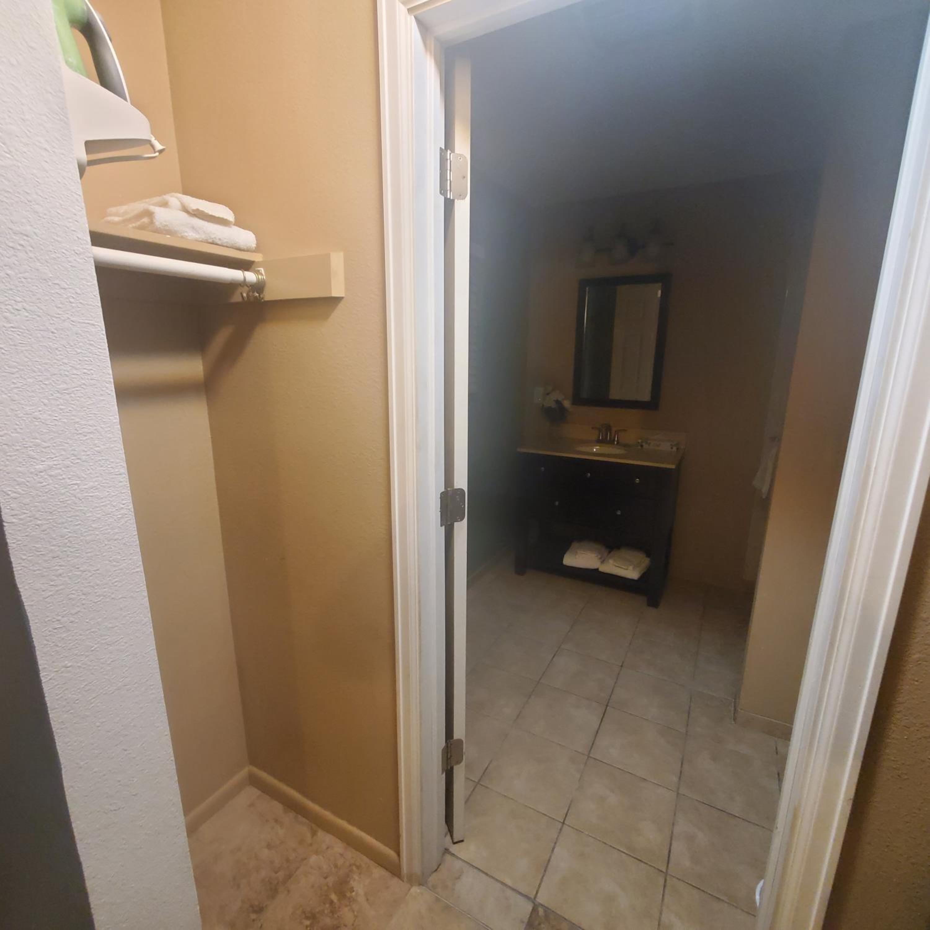 Deluxe Suite photo 2