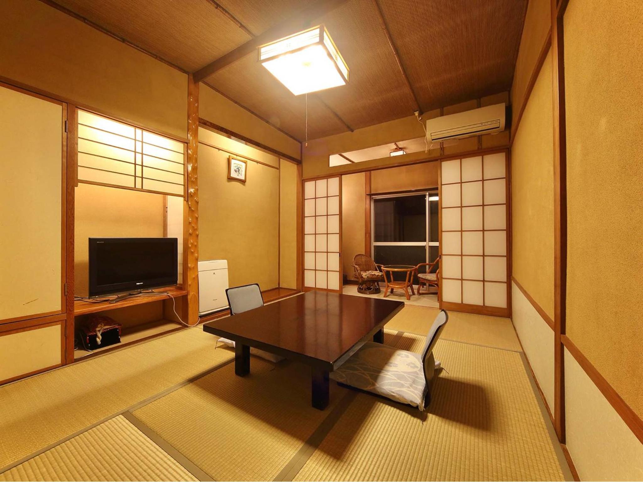 Economy Japanese-Style Room photo 2