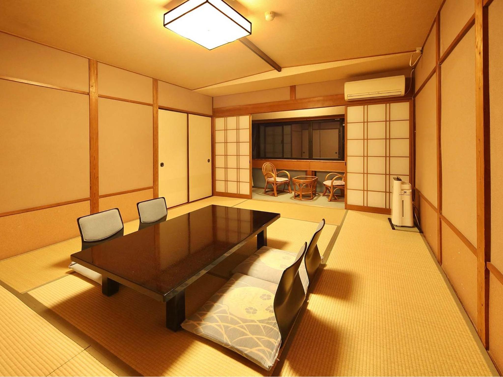 Standard Japanese-Style Room photo 1