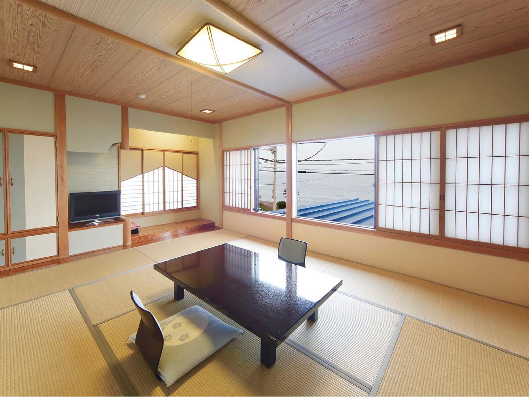 Superior Japanese-Style Room photo 1