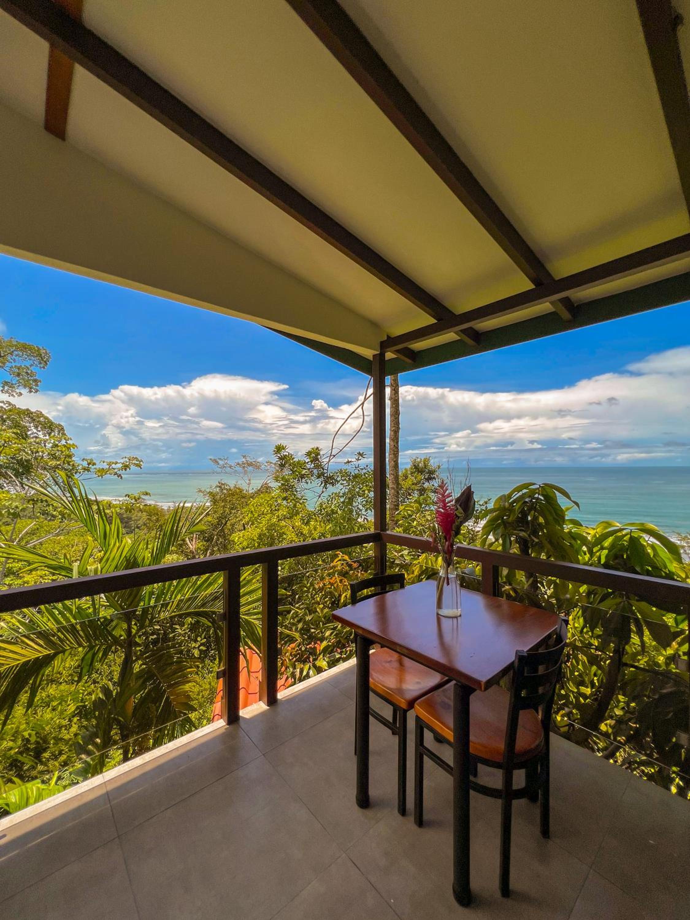 Deluxe Double Room with Balcony and Sea View