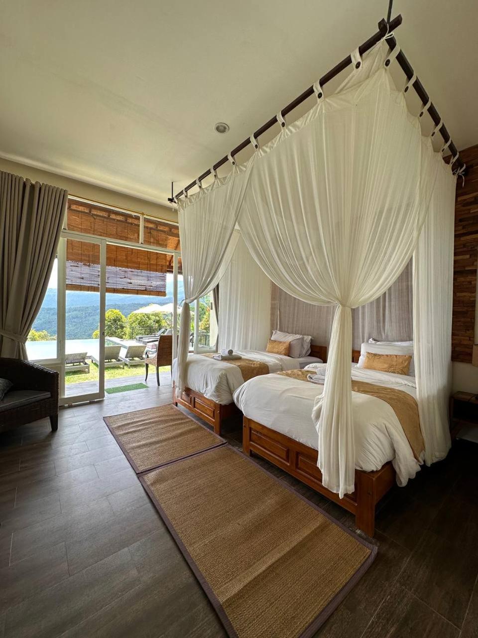 Twin Room - Photo 3