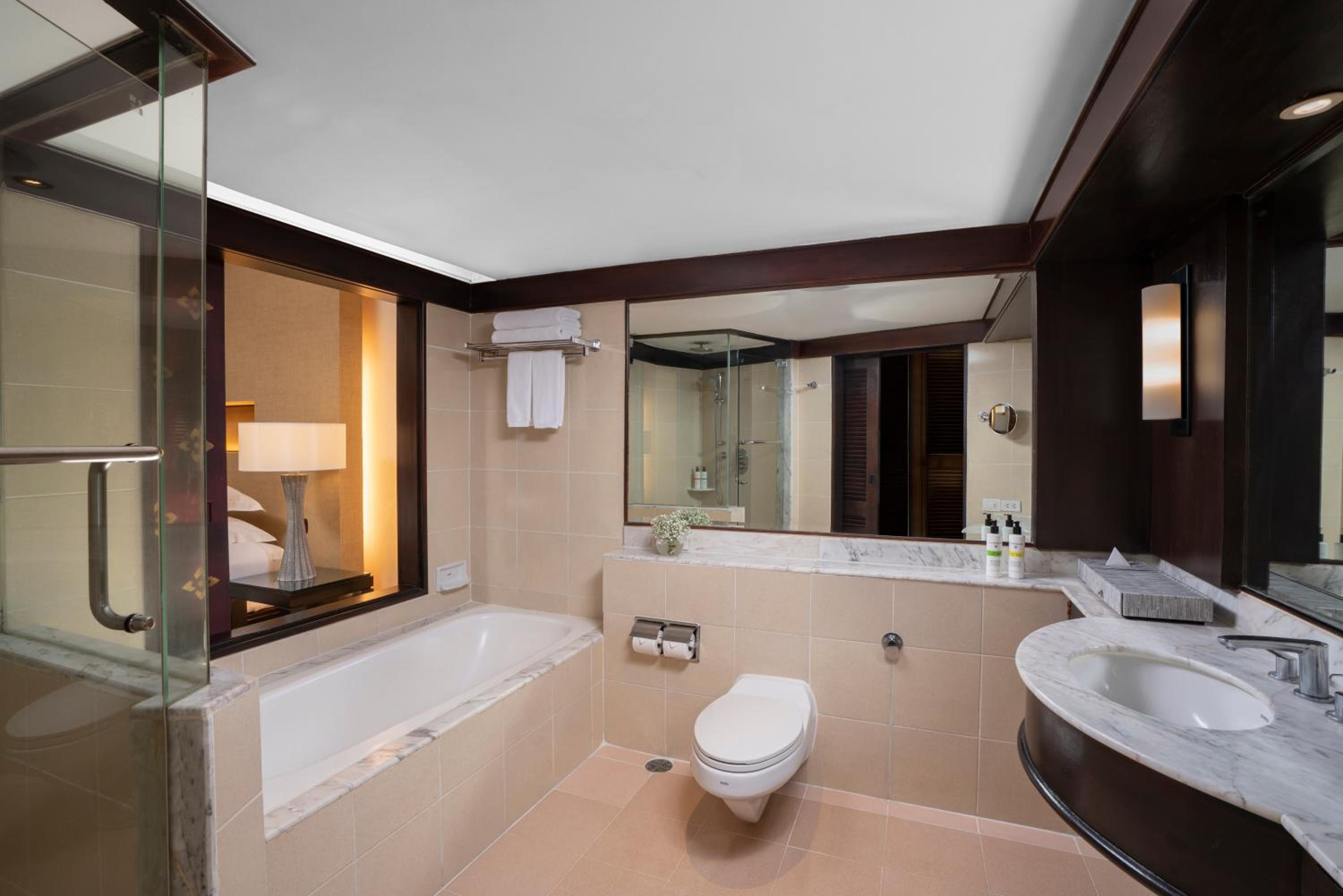 Junior King Suite with Sea View - Photo 5