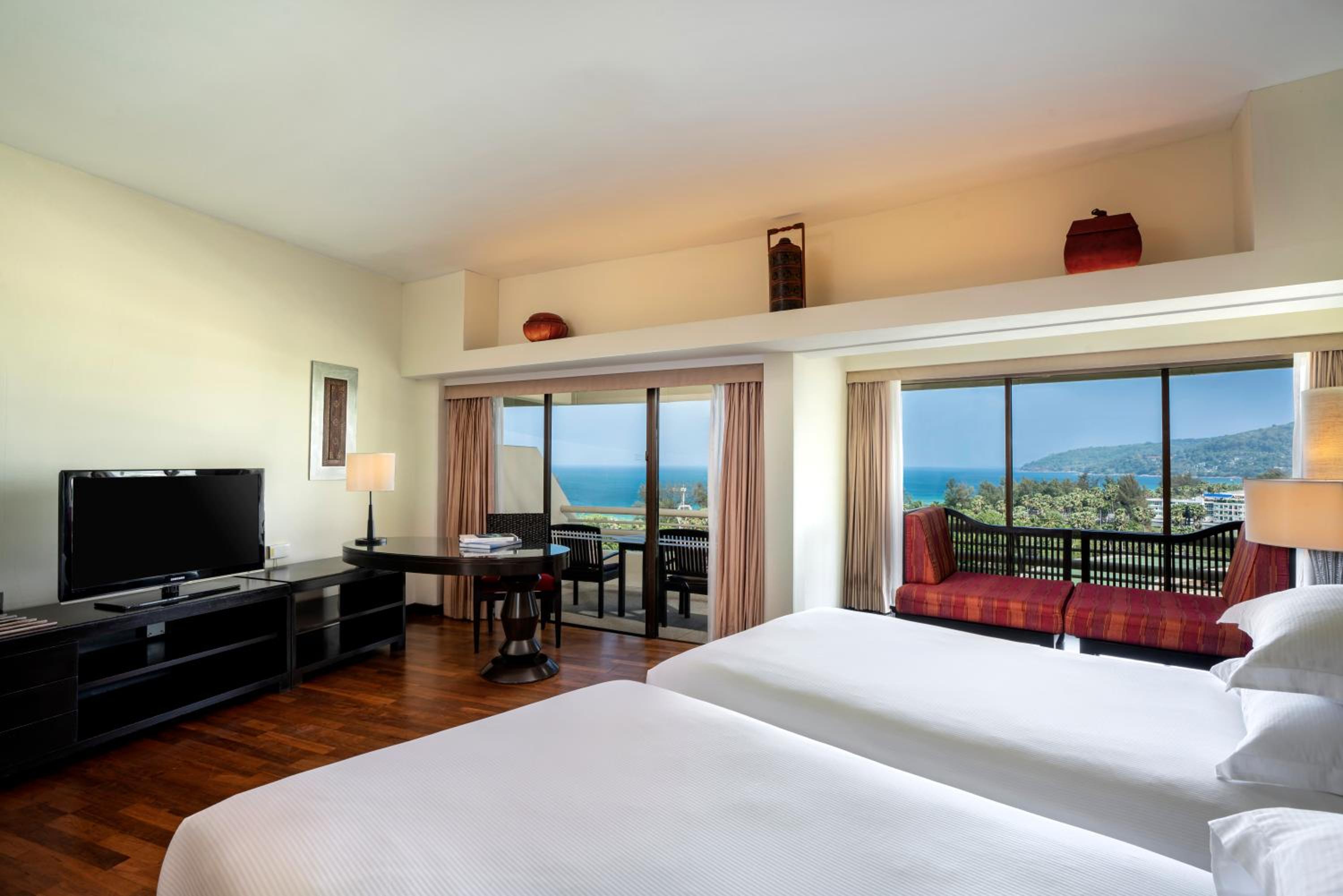 Junior Twin Suite with Sea View - Photo 2