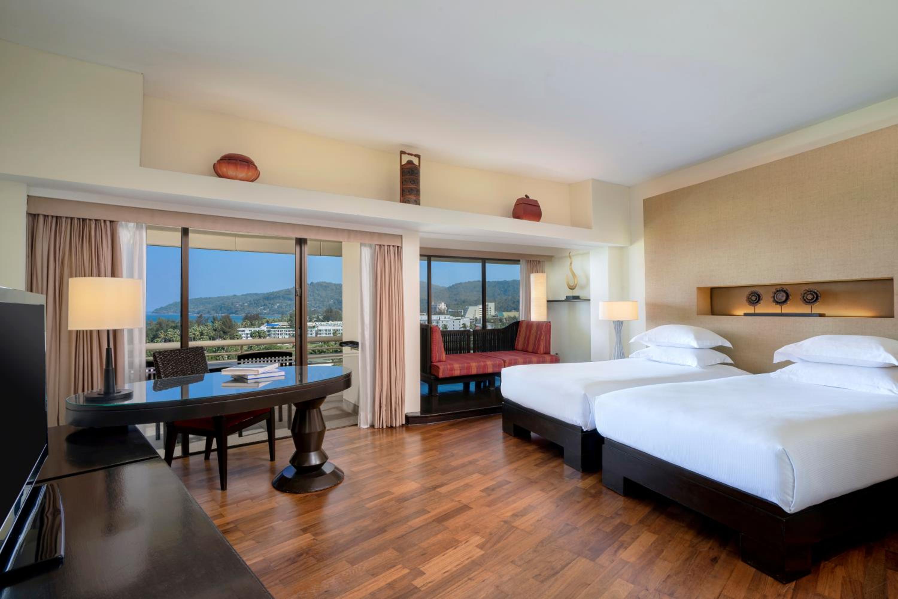 Junior Twin Suite with Sea View - Photo 3