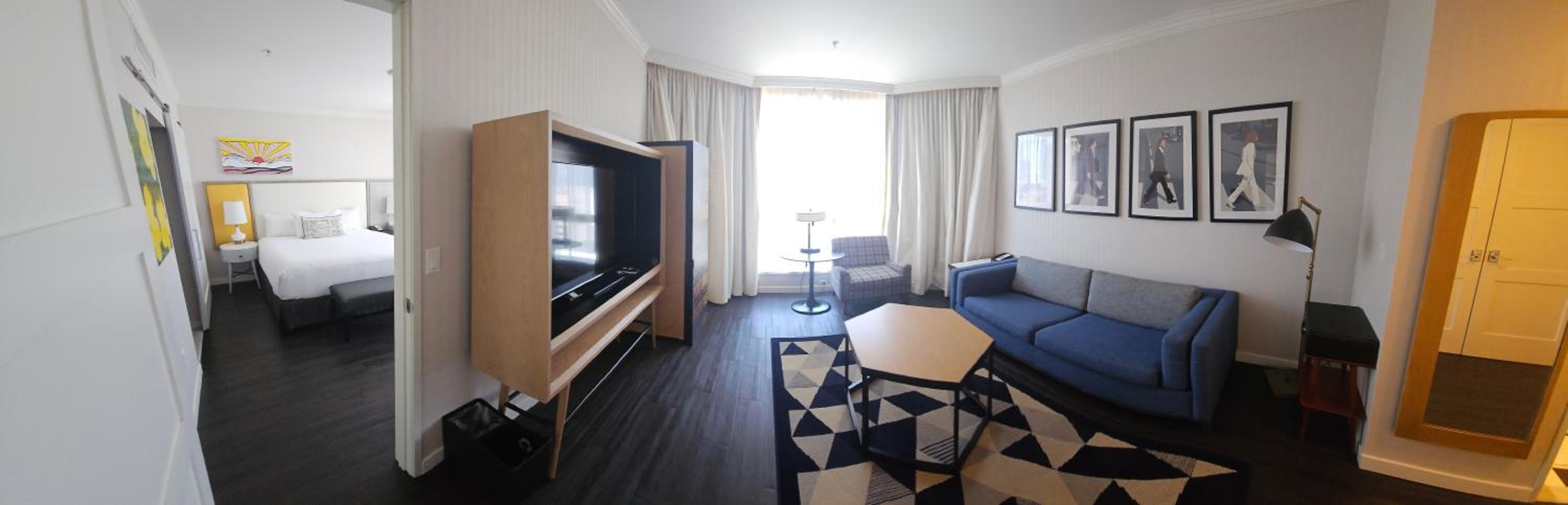 Triple Room thumbnail 6