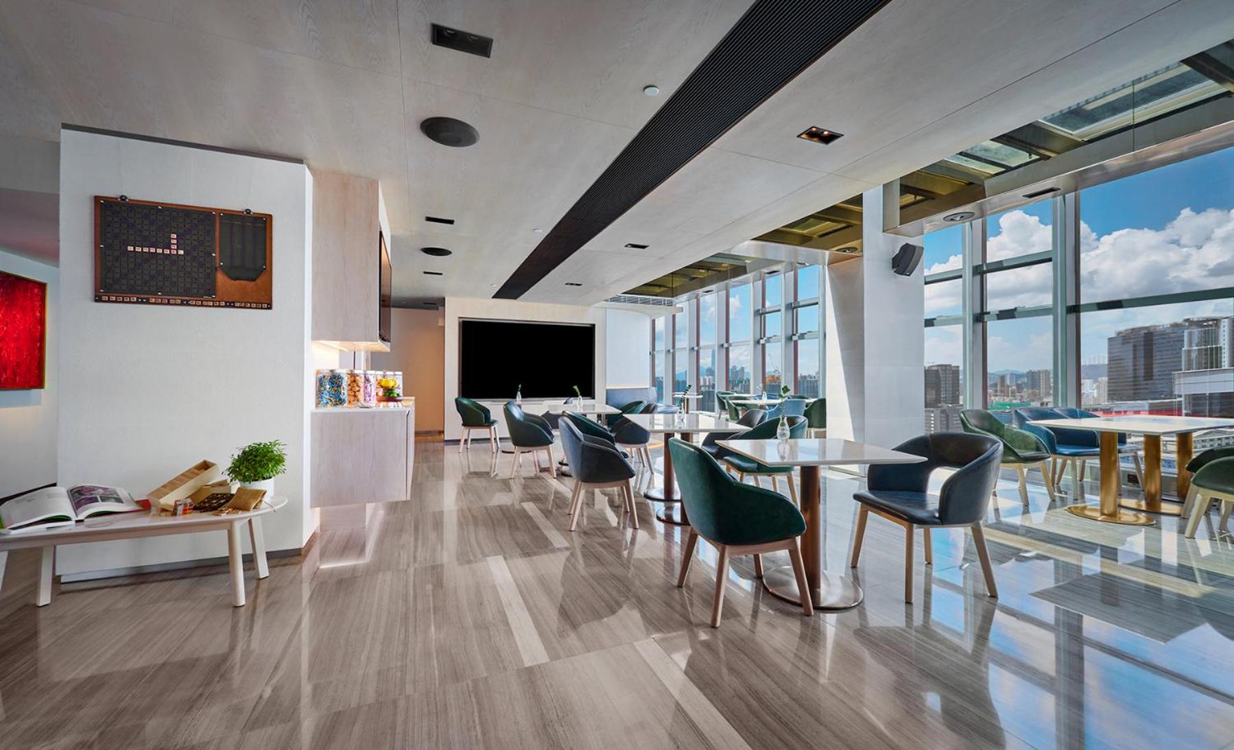 Club Superior Room