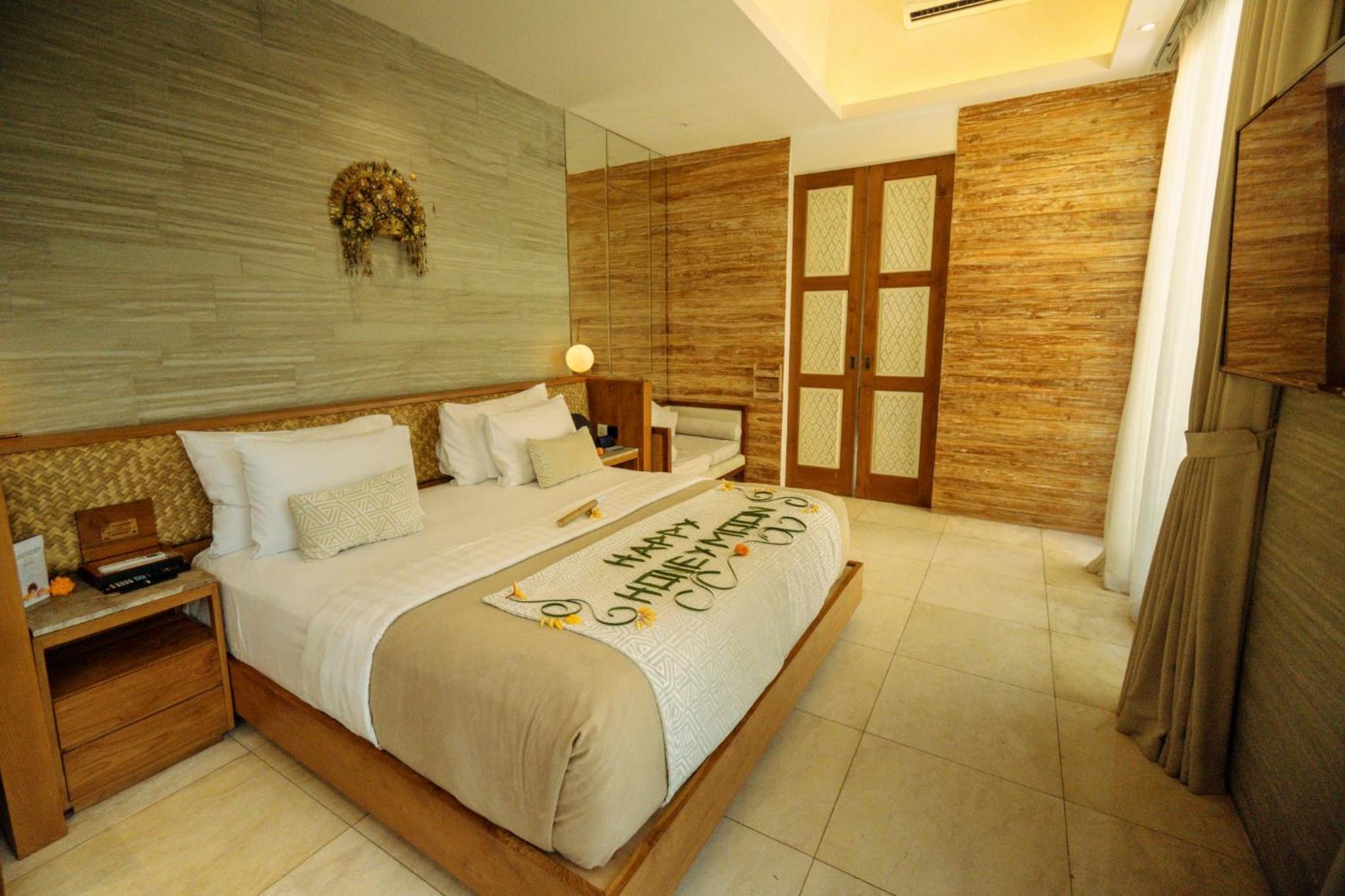 One-Bedroom Villa with Private Pool - Photo 13