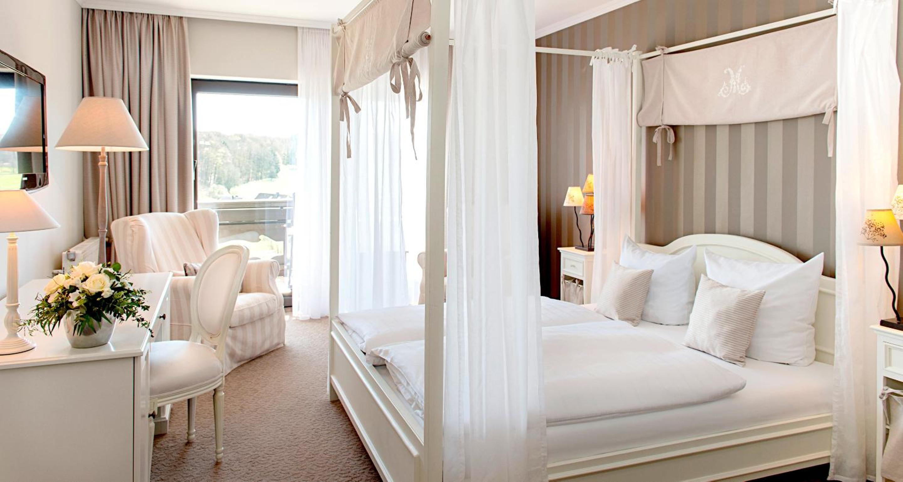 Deluxe Room - Photo 1