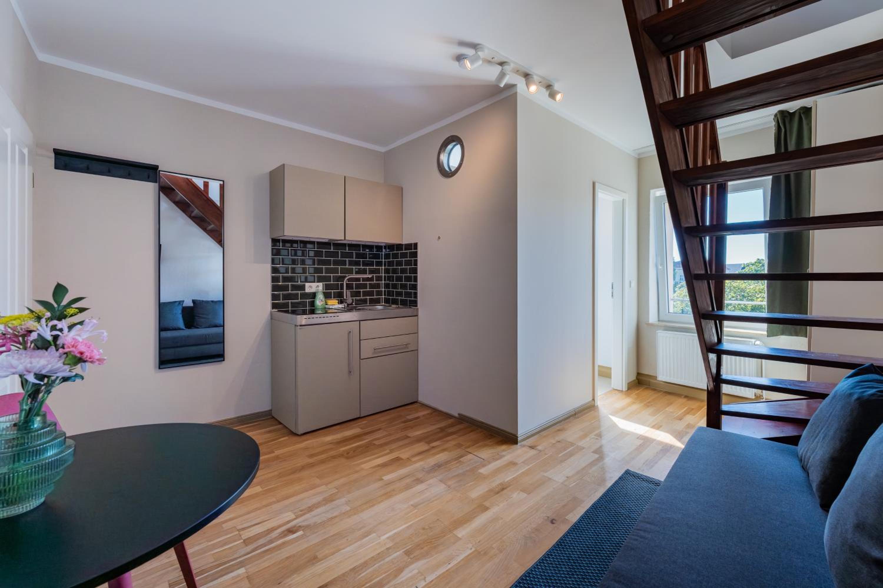 Studio - Split Level photo 2