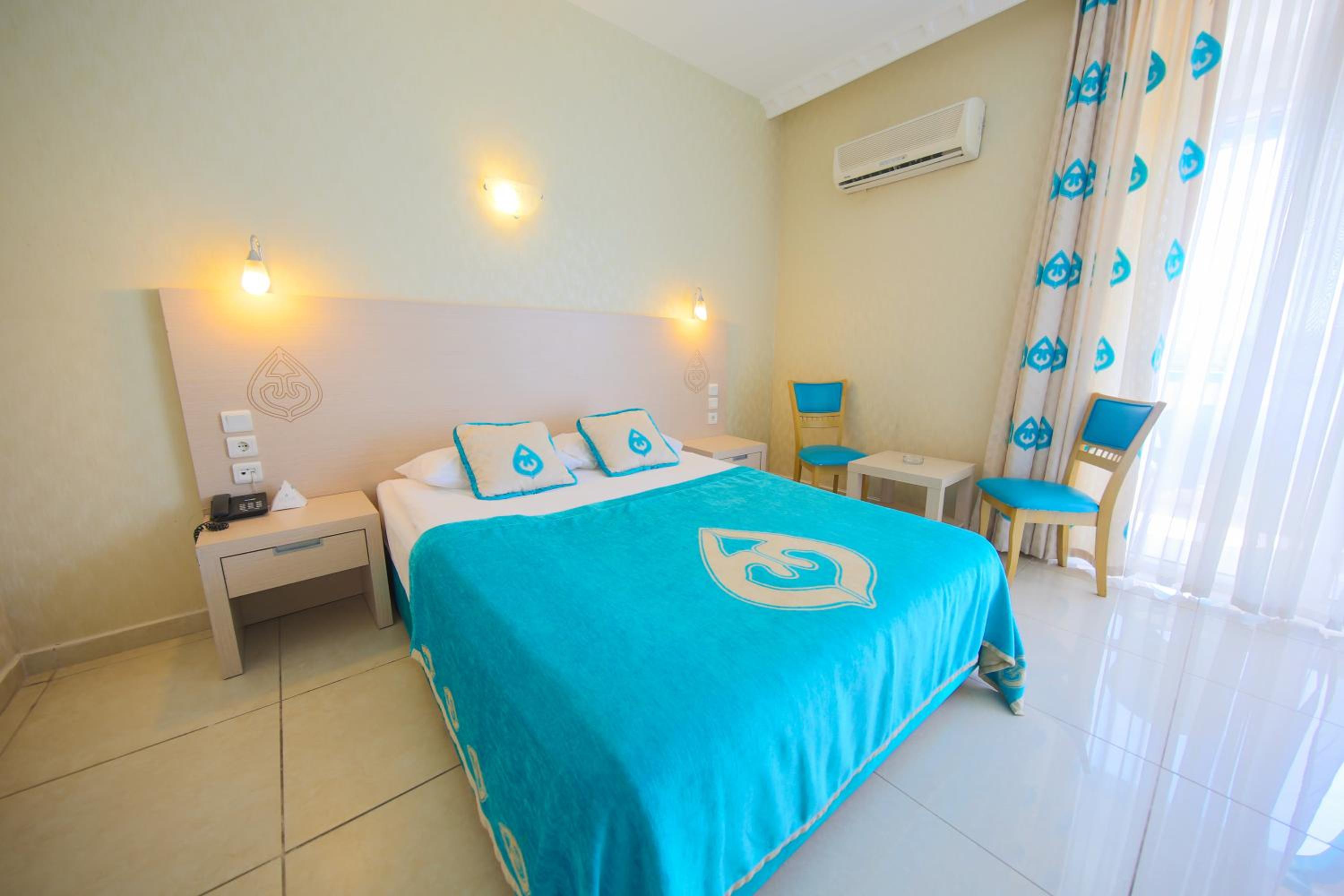 Deluxe Double Room photo 3