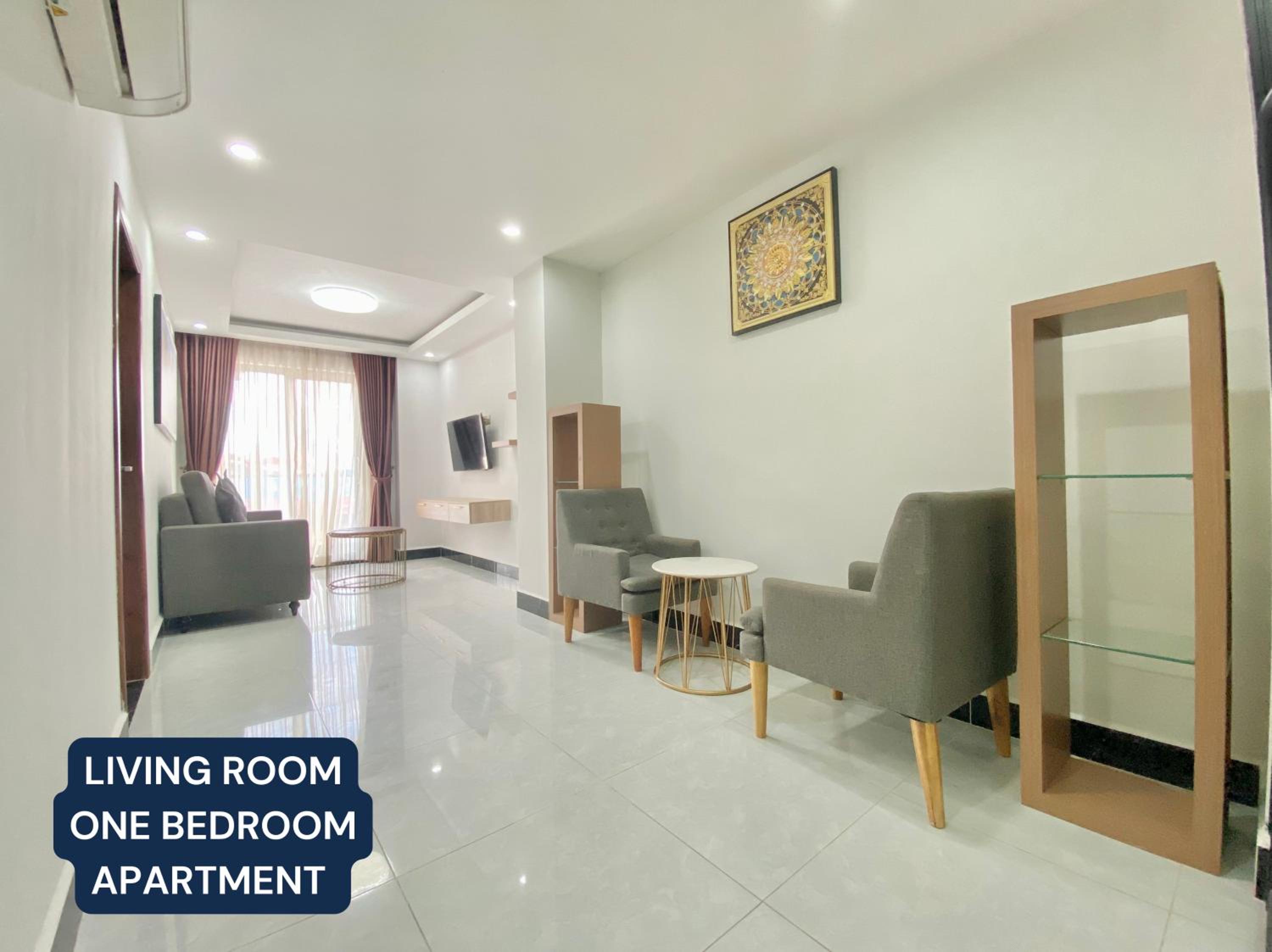 One-Bedroom Apartment - Photo 3