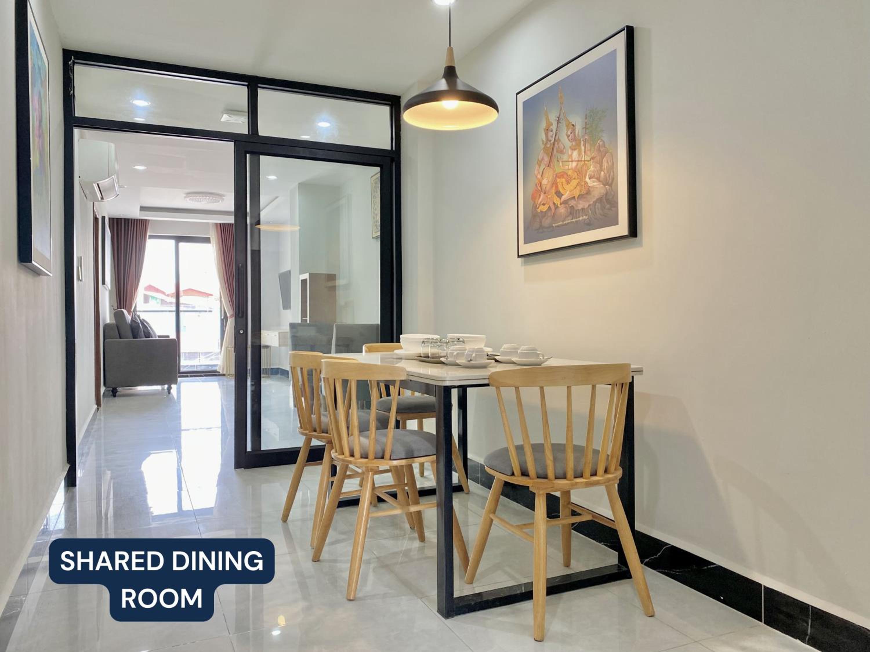 One-Bedroom Apartment - Photo 4