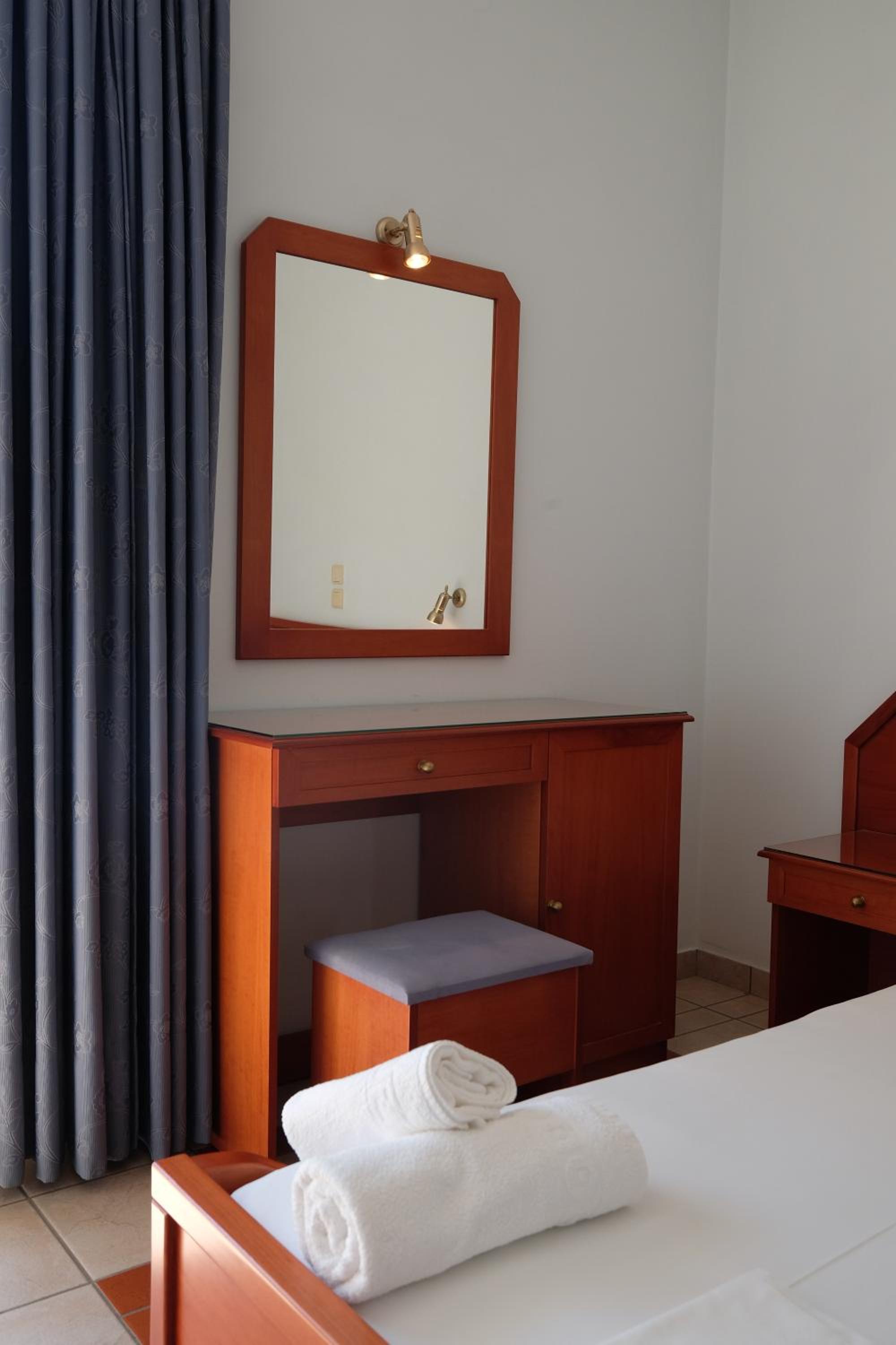 Deluxe Double or Twin Room with Balcony