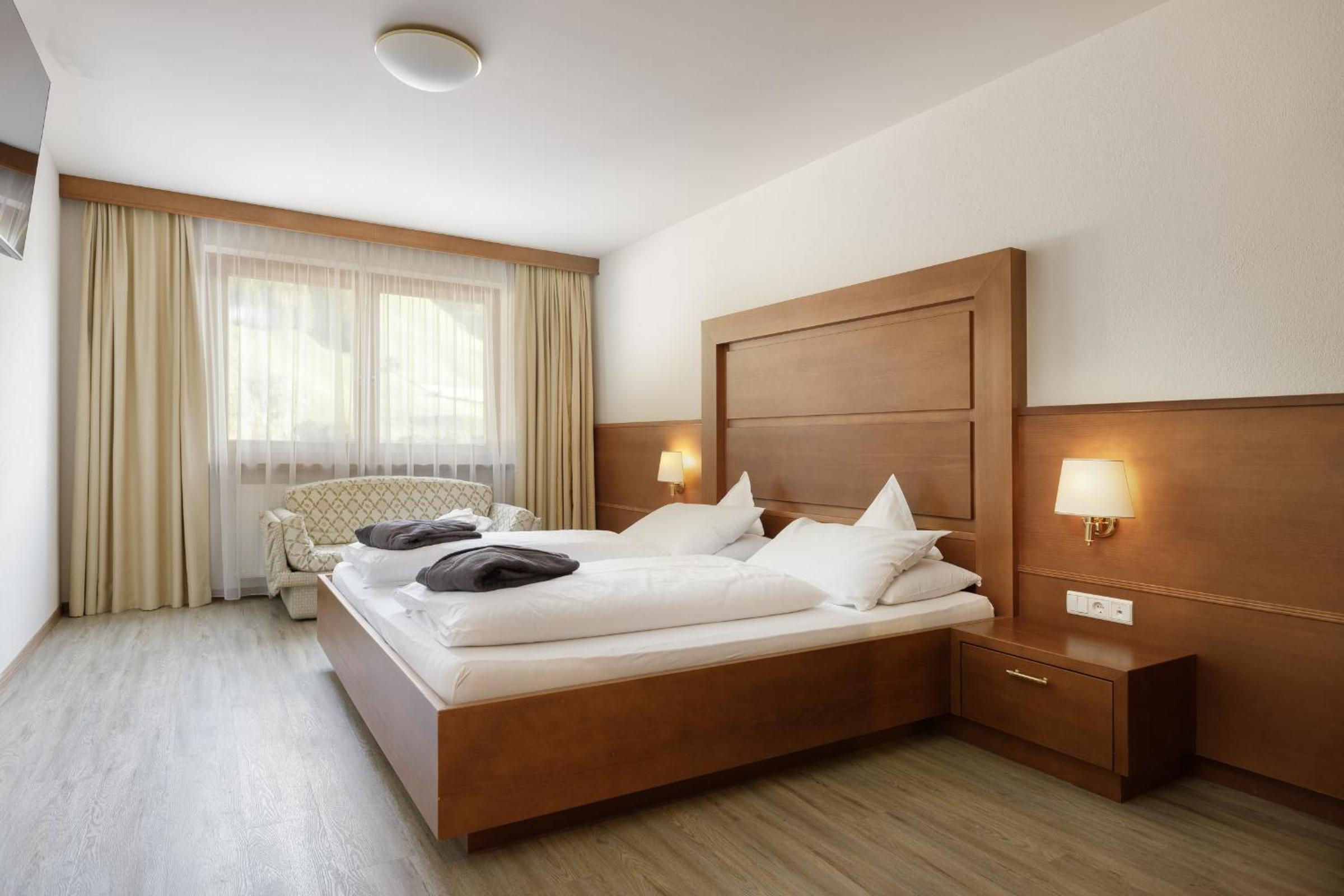Suite with Mountain View