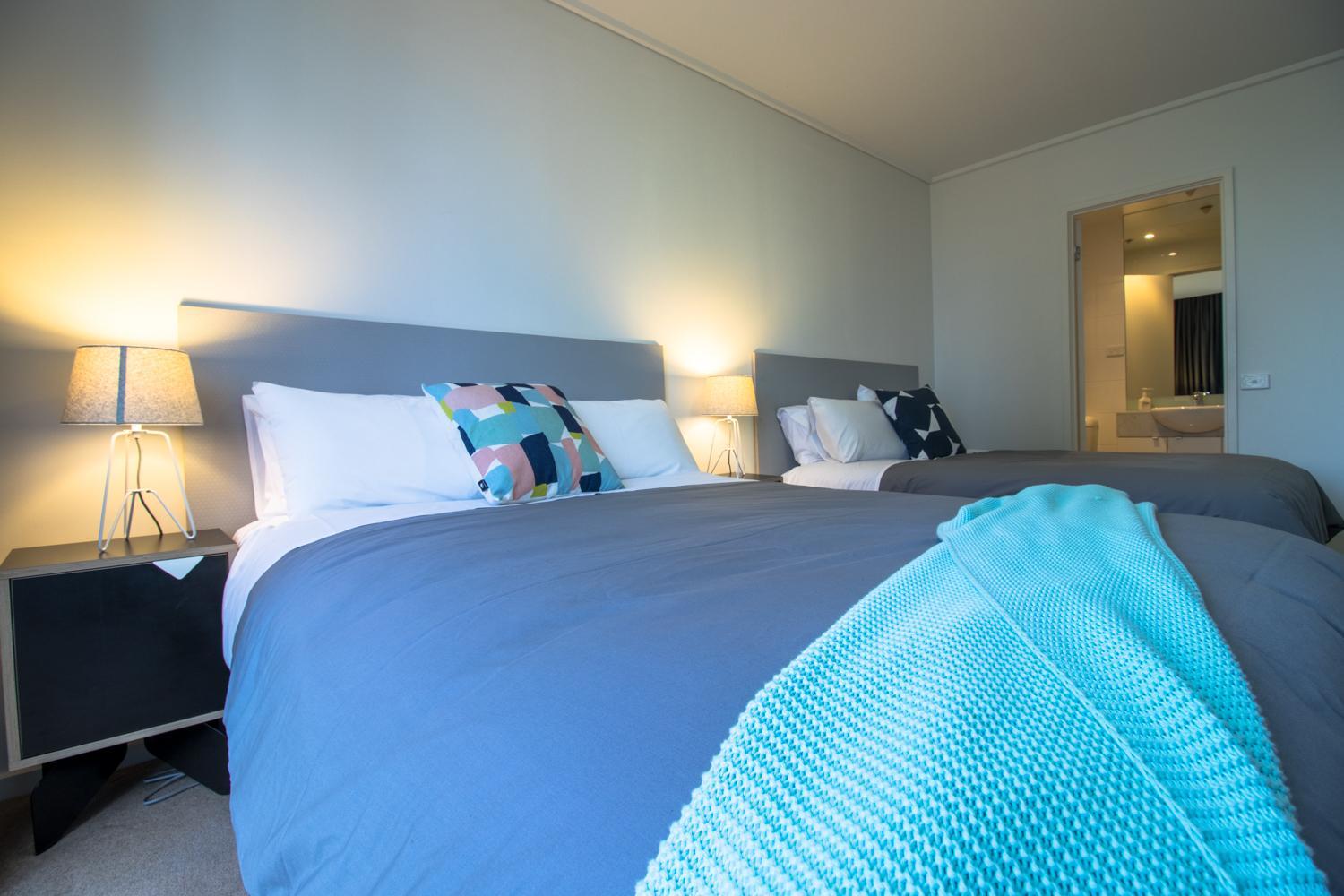 Axel : 2 Bed 2 Bath with 3 Beds