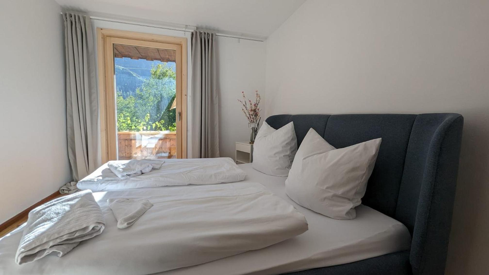 Apartment with Mountain View photo 1