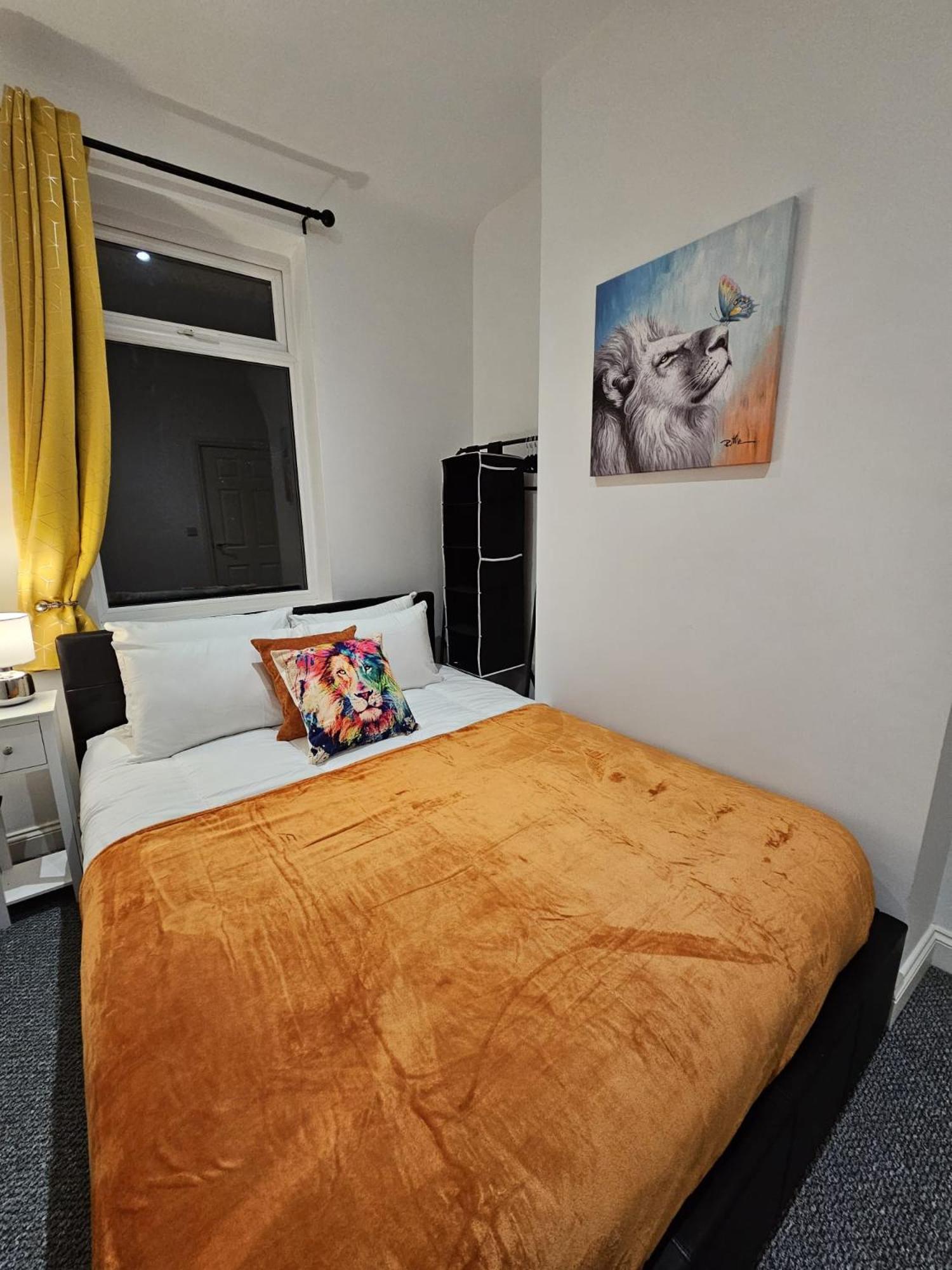 Two-Bedroom House photo 1