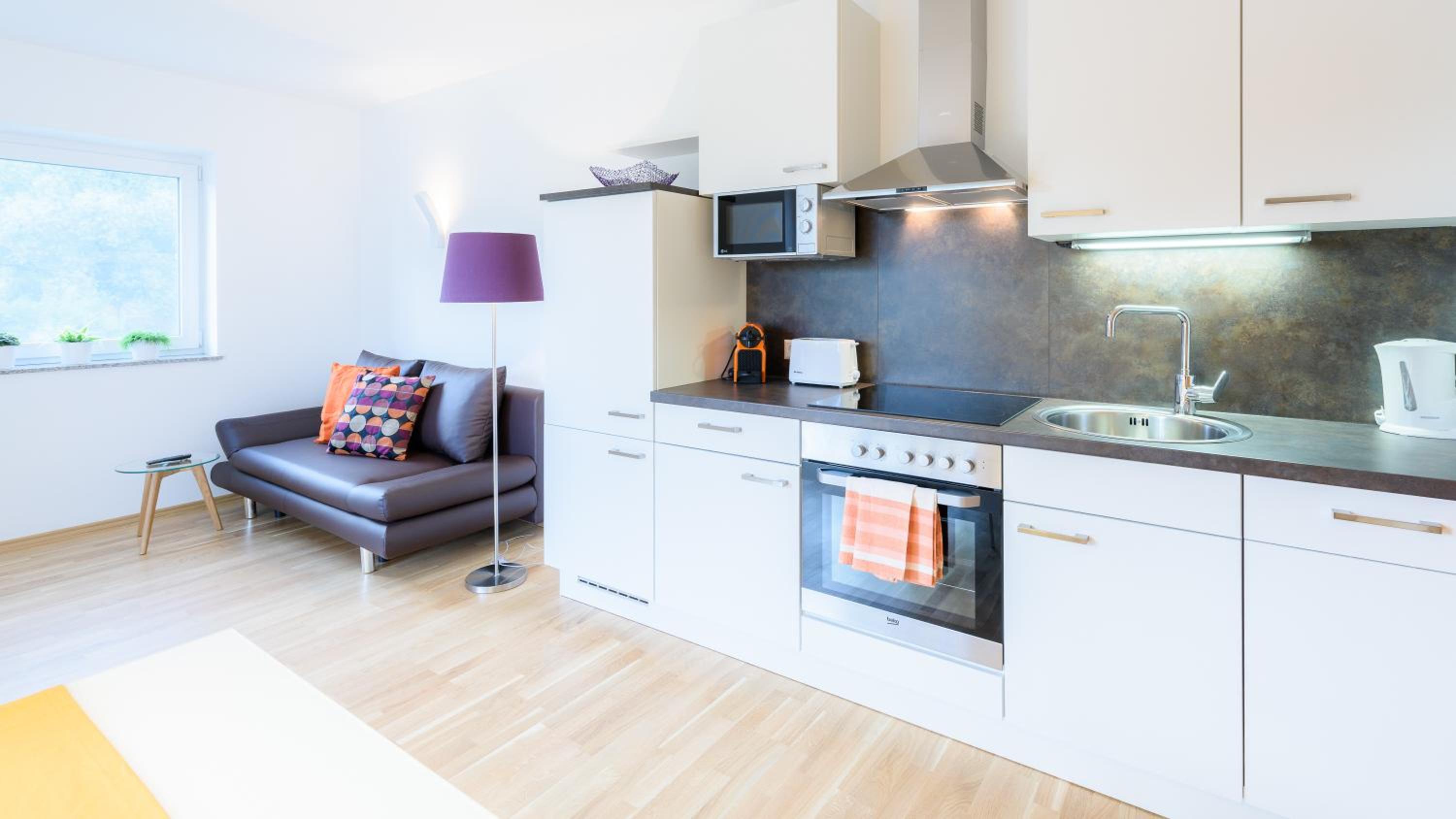 One-Bedroom Apartment with Balcony photo 2