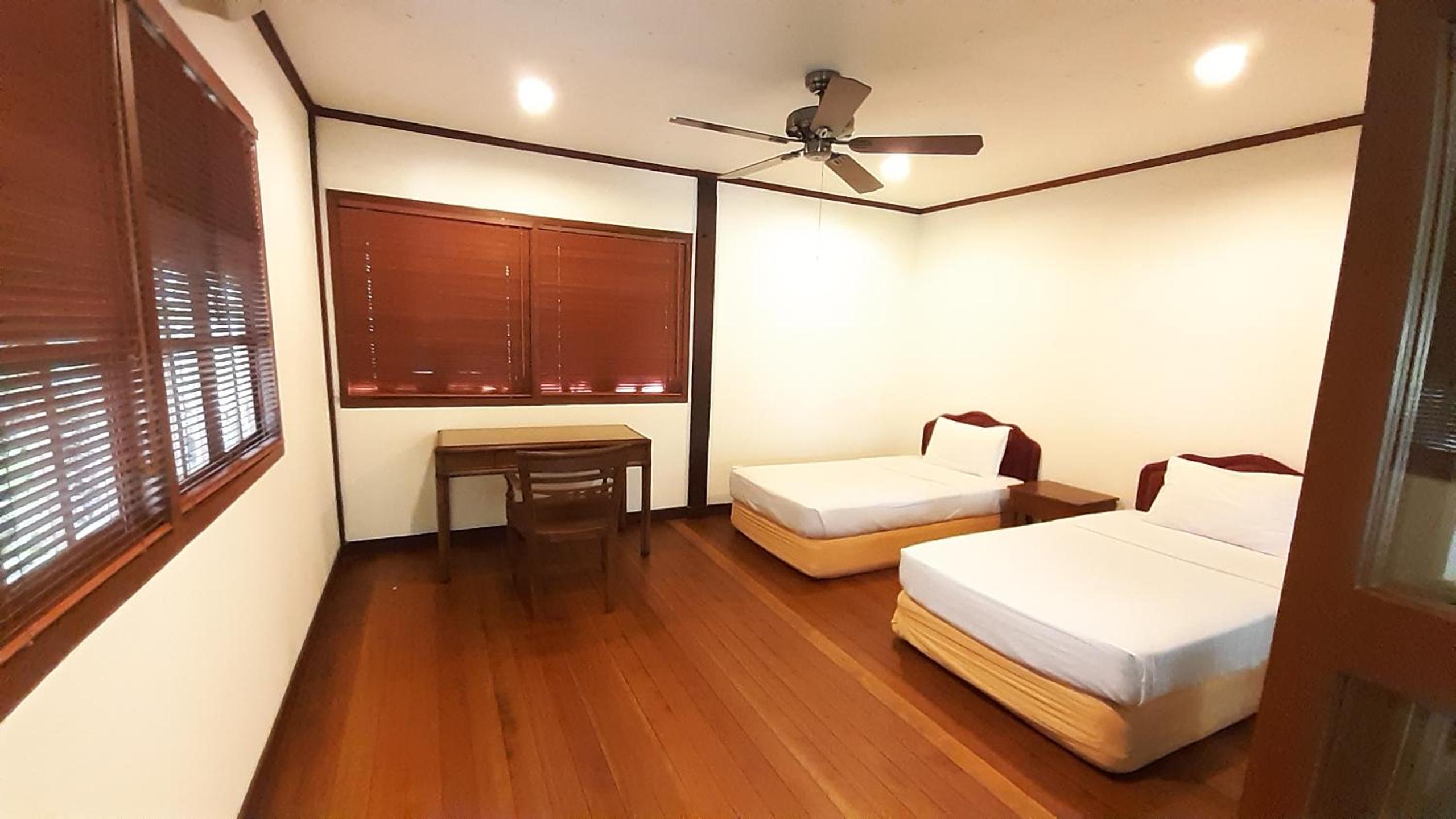 Three-Bedroom Villa - Photo 4