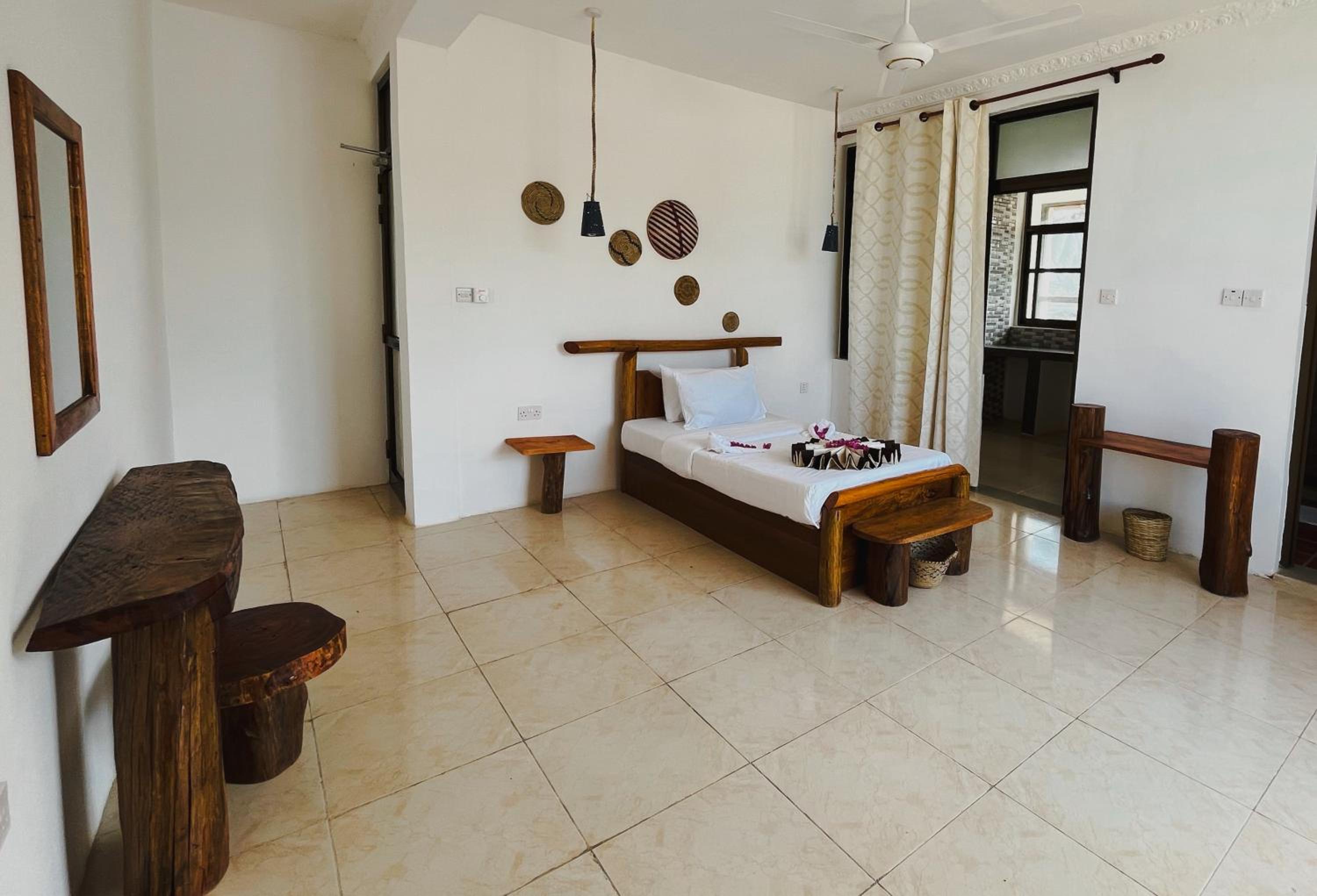 Deluxe Family Suite