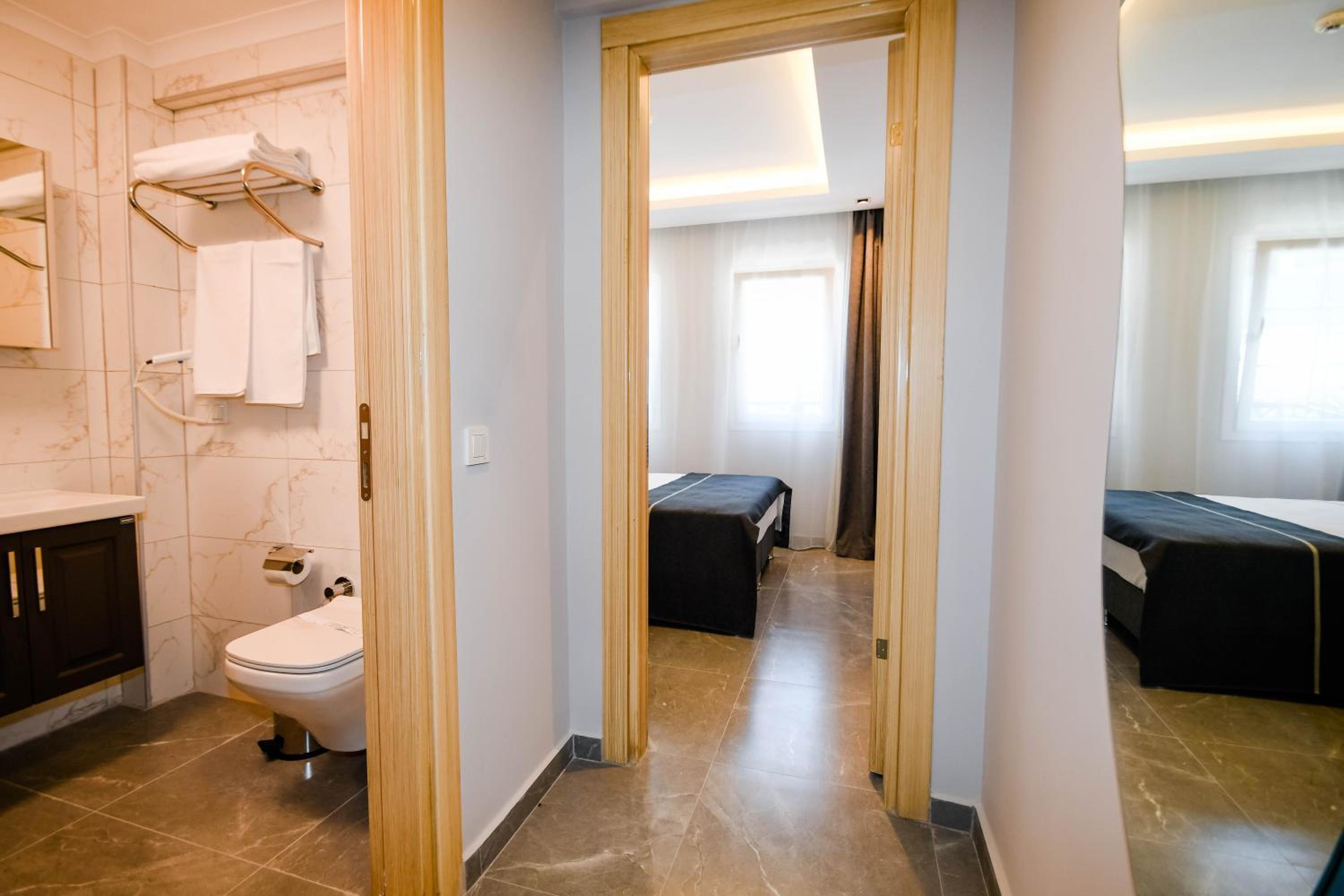 Suite - Photo 3