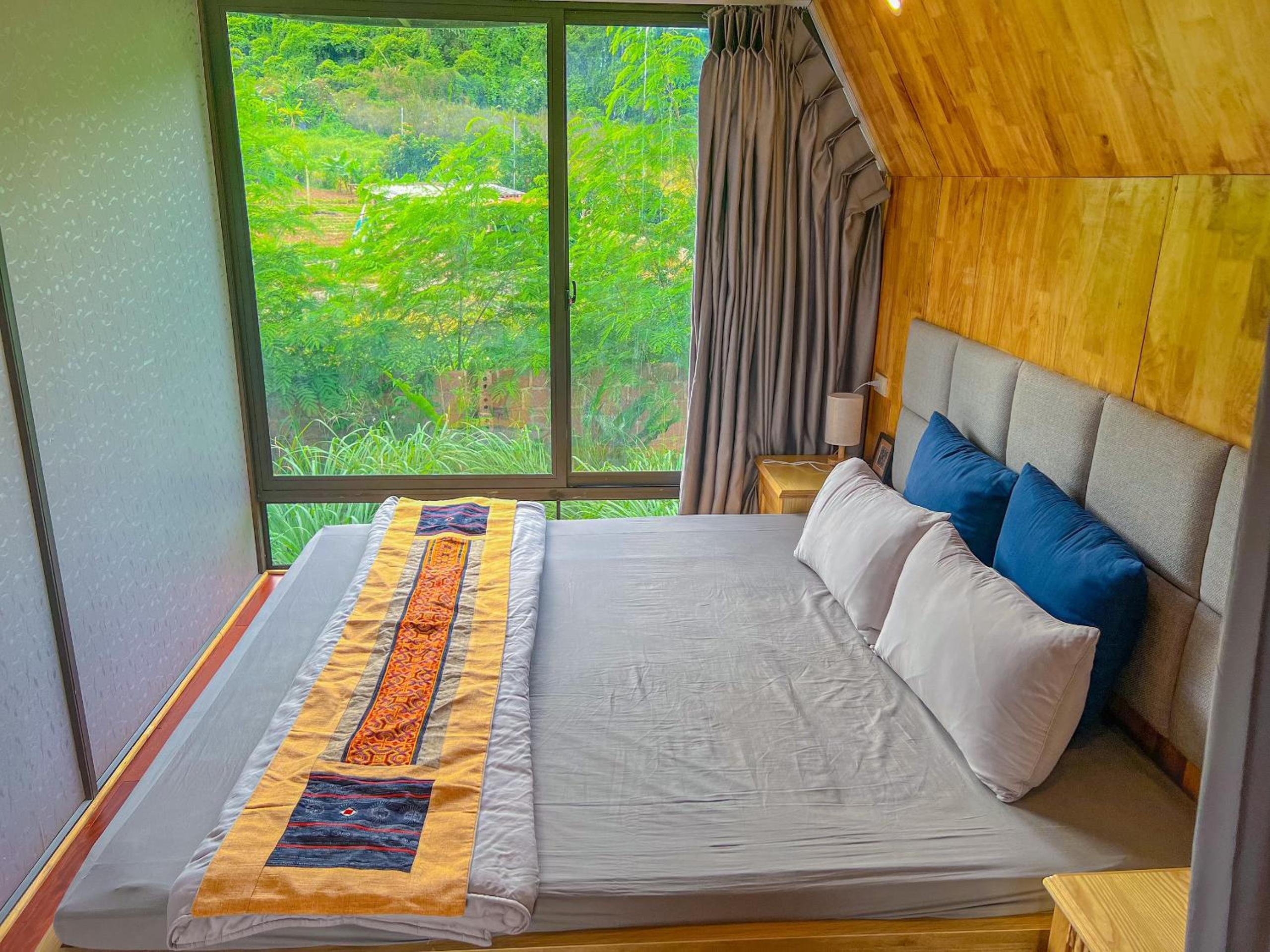 Double Room with Private Bathroom - Photo 24