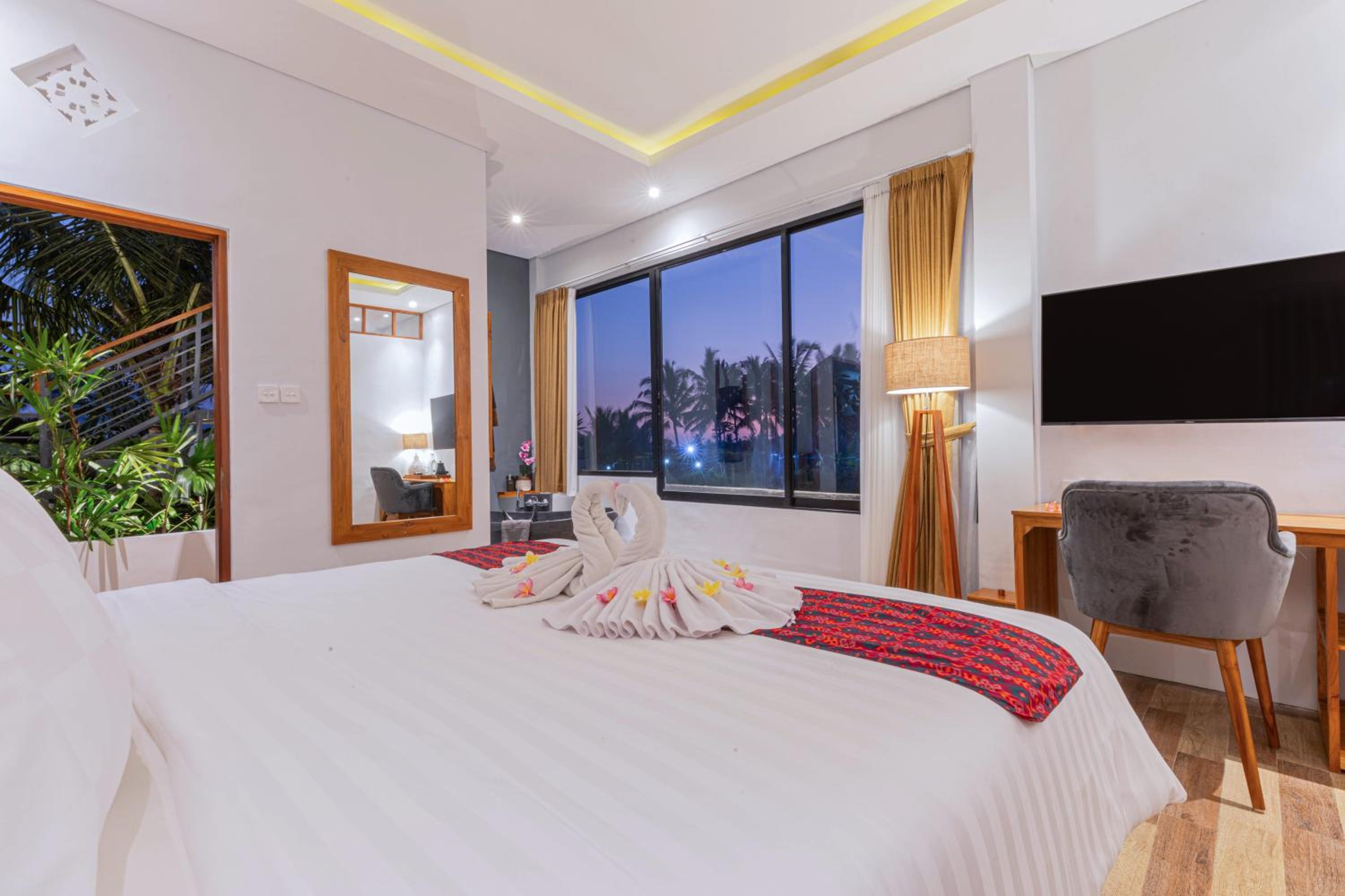 Deluxe King Room with Rice Field View - 1st Floor - Photo 1